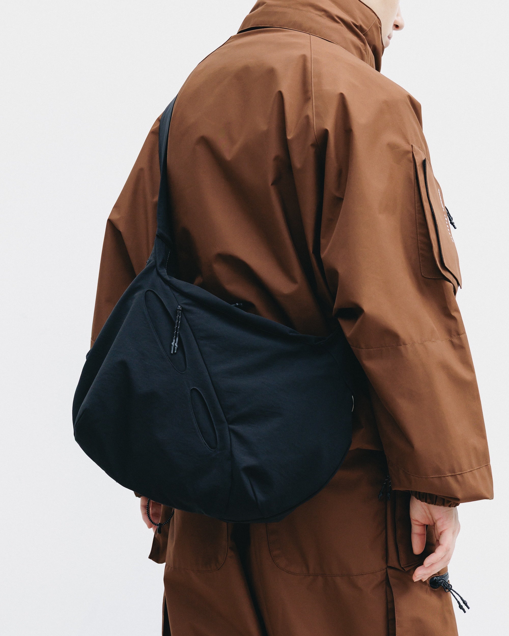 SOFT SHELL FUTURE BAG (BLACK)