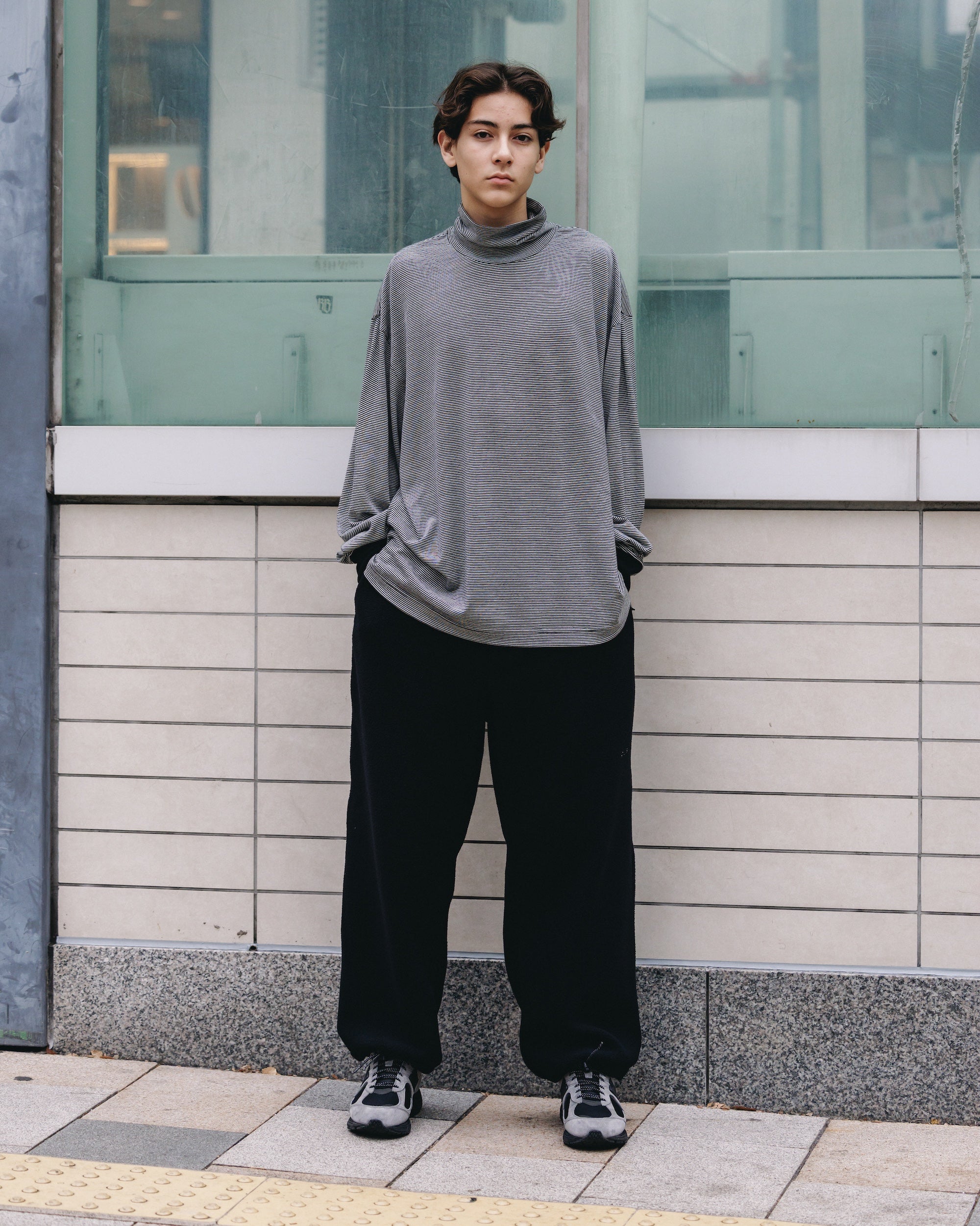【12.17 WED 20:00- IN STOCK】WOOL BORDER L/S TURTLE NECK T-SHIRT (BLACK×WHITE)