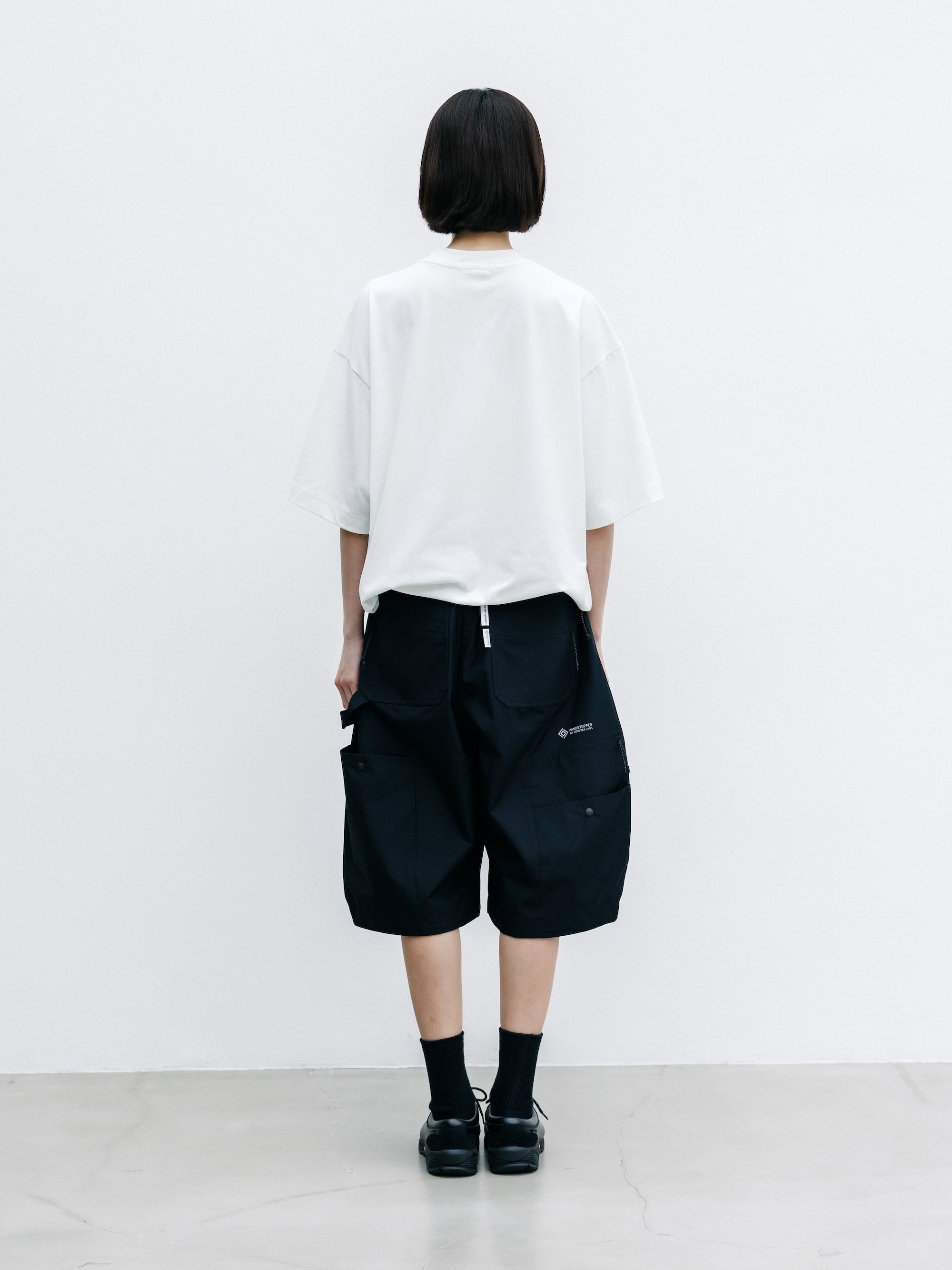 【7.25 SAT 20:00- IN STOCK】+phenix WINDSTOPPER® by GORE-TEX LABS CITY MASSIVE UTILITY HALF PANTS (BLACK)