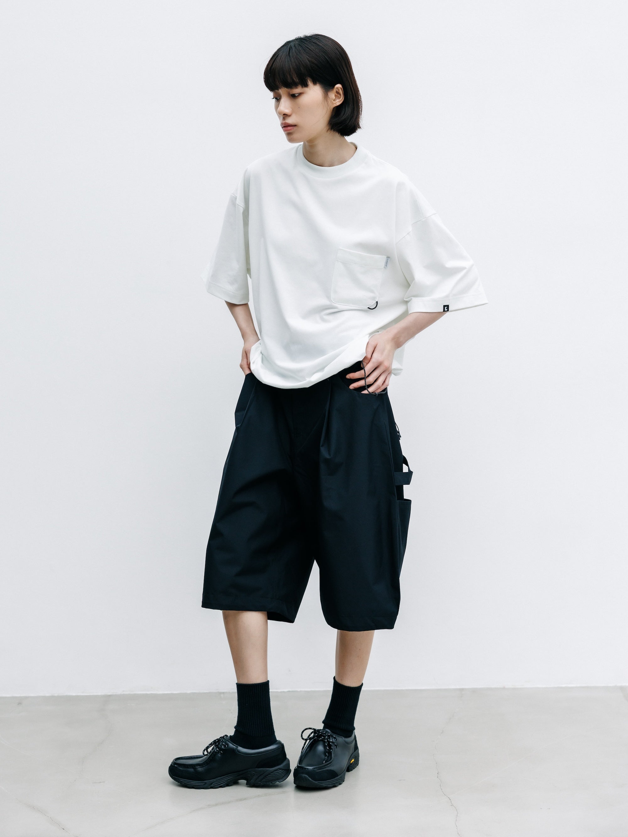 【7.22 WED 20:00- IN STOCK】TECH POCKET S/S T-SHIRT (WHITE)