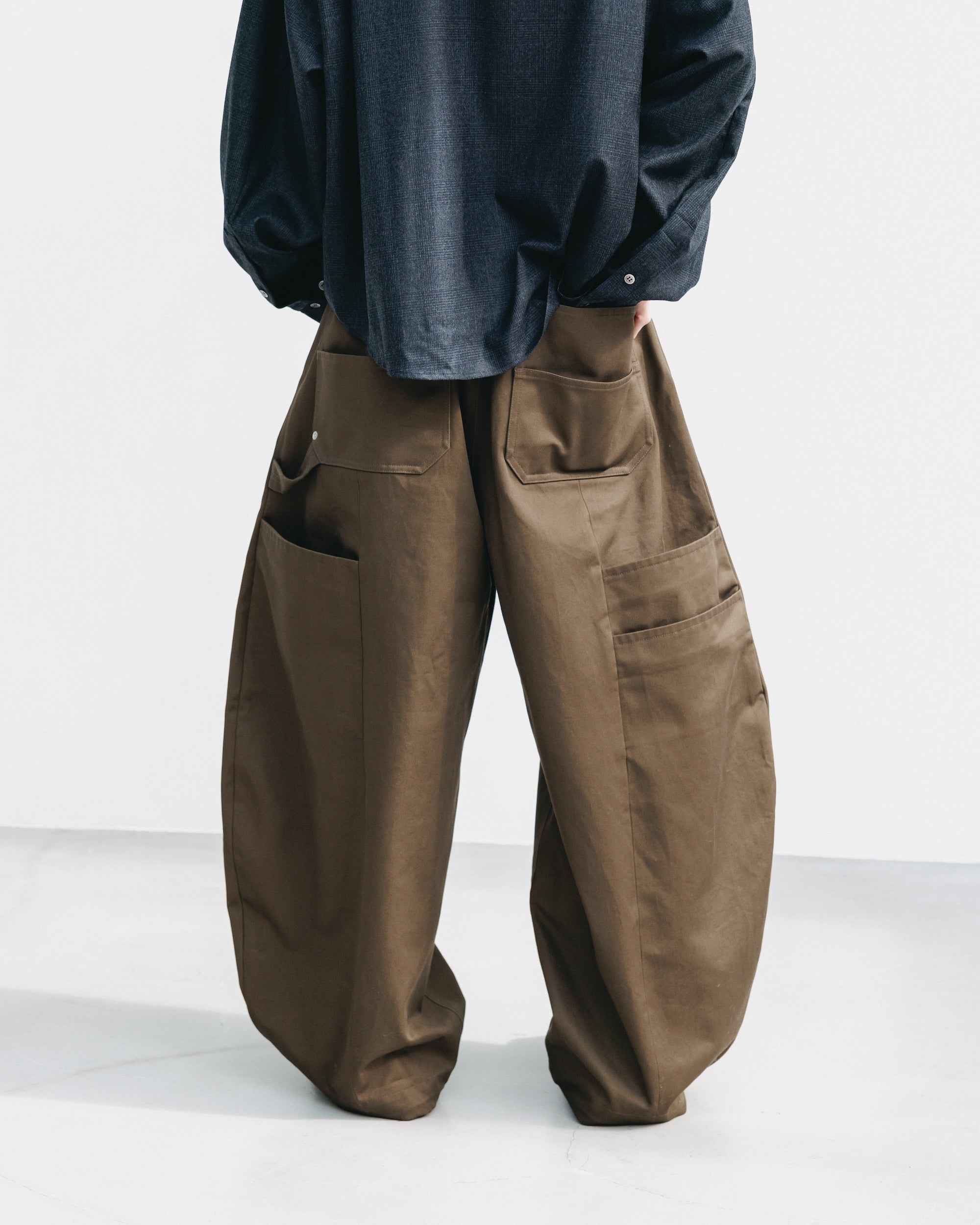 【11.12 WED 20:00- IN STOCK】CITY MASSIVE UTILITY PANTS (BROWN)