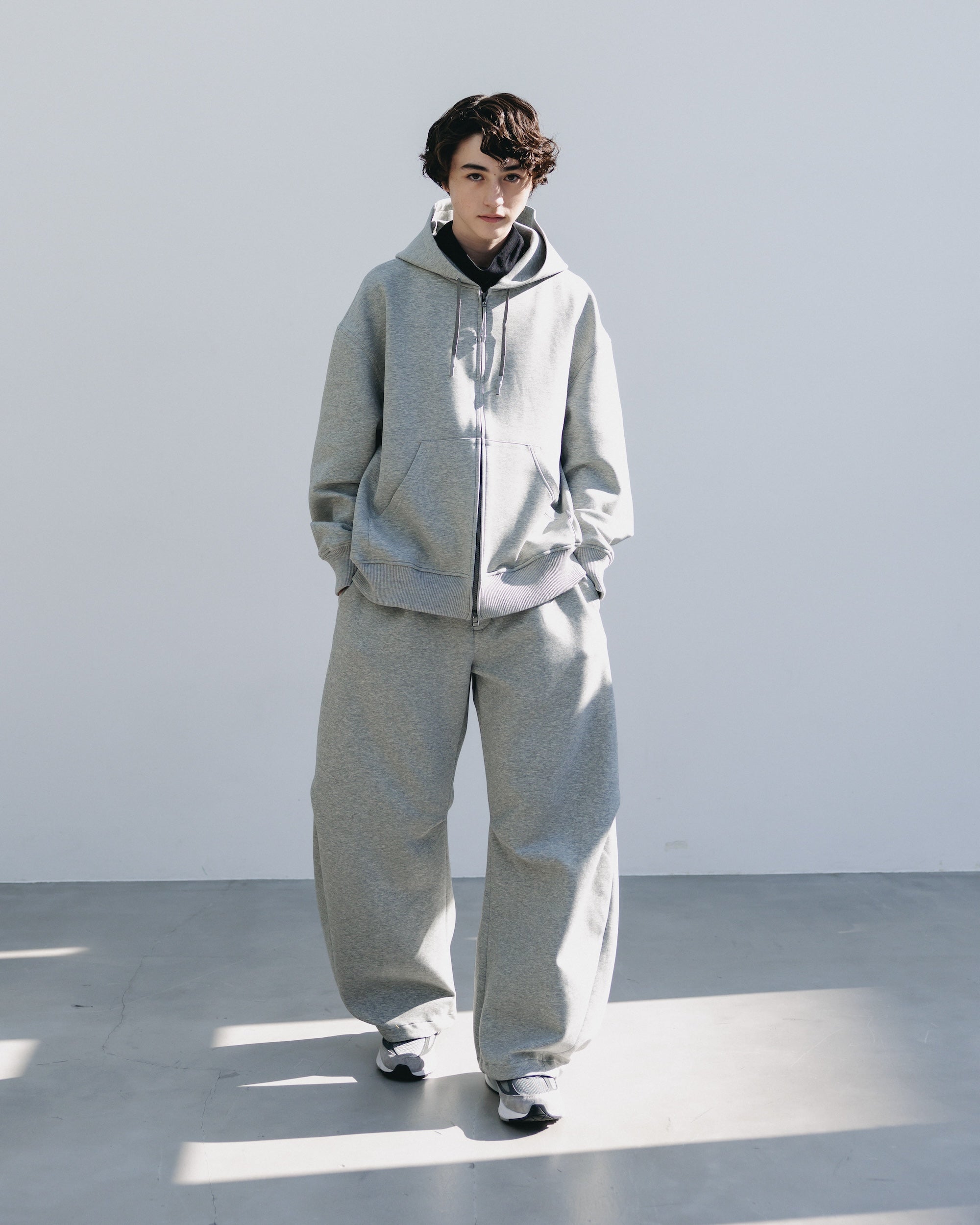 AIR COTTON CURVED PANTS (GRAY)