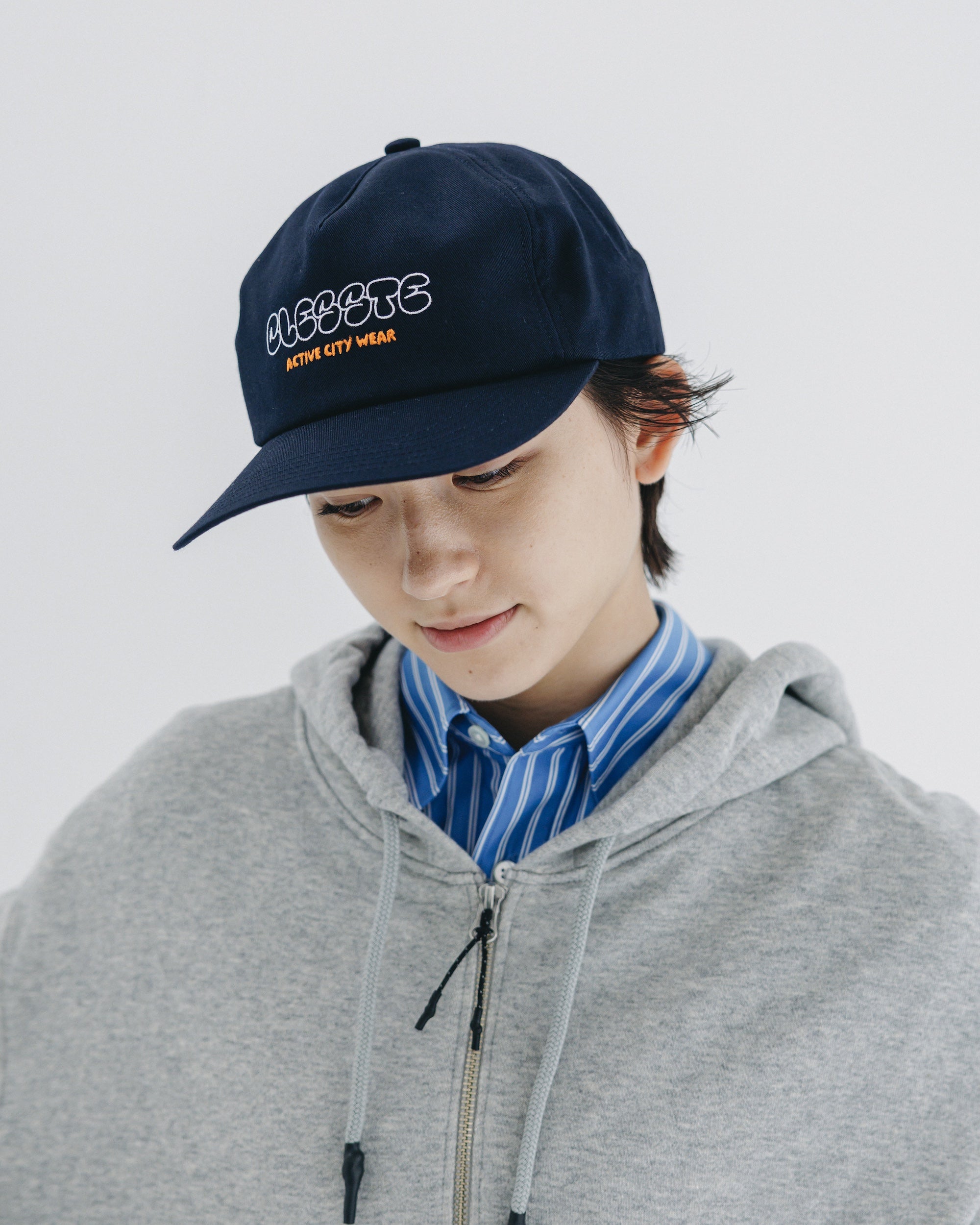 "BUBBLE LOGO" ACTIVE CITY TRUCKER CAP (NAVY×WHITE)