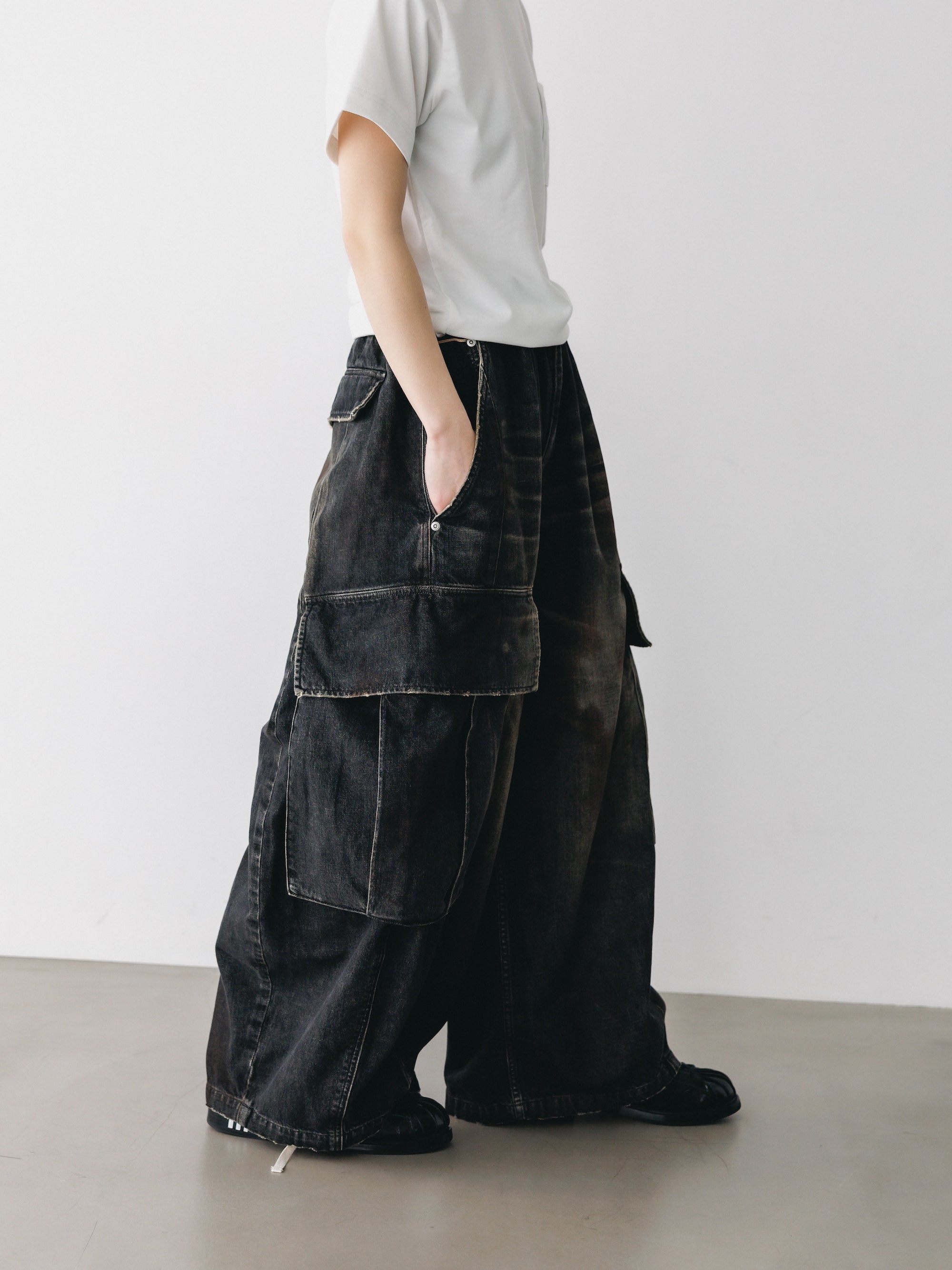 VINTAGE DYED SELVEDGE DENIM CITY MEGA POCKET BALLOON CARGO PANTS (VINTAGE BLACK)