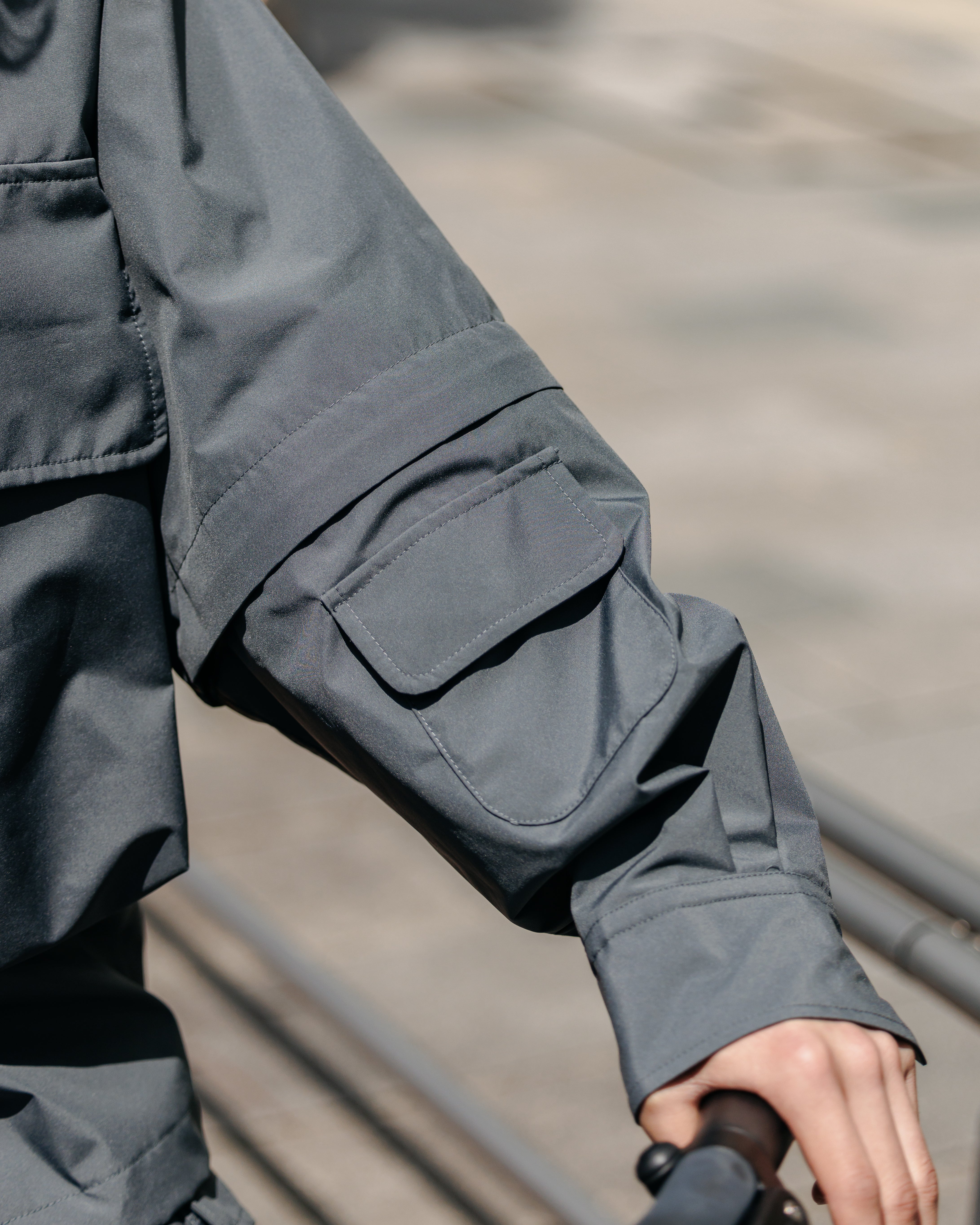 +phenix WINDSTOPPER® by GORE-TEX LABS DETACHABLE WADING SHIRT JACKET (GRAPHAITE GRAY)
