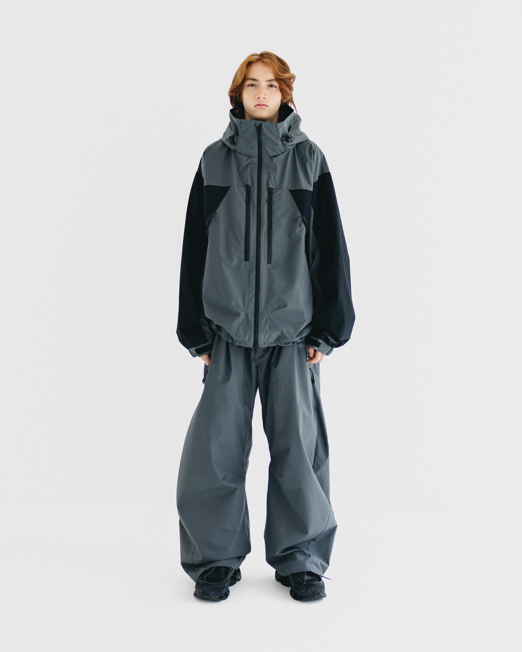【9.3 WED 20:00- IN STOCK】+phenix WINDSTOPPER® by GORE-TEX LABS CITY MOUNTAIN PARKA (GRAPHAITE GRAY×BLACK)