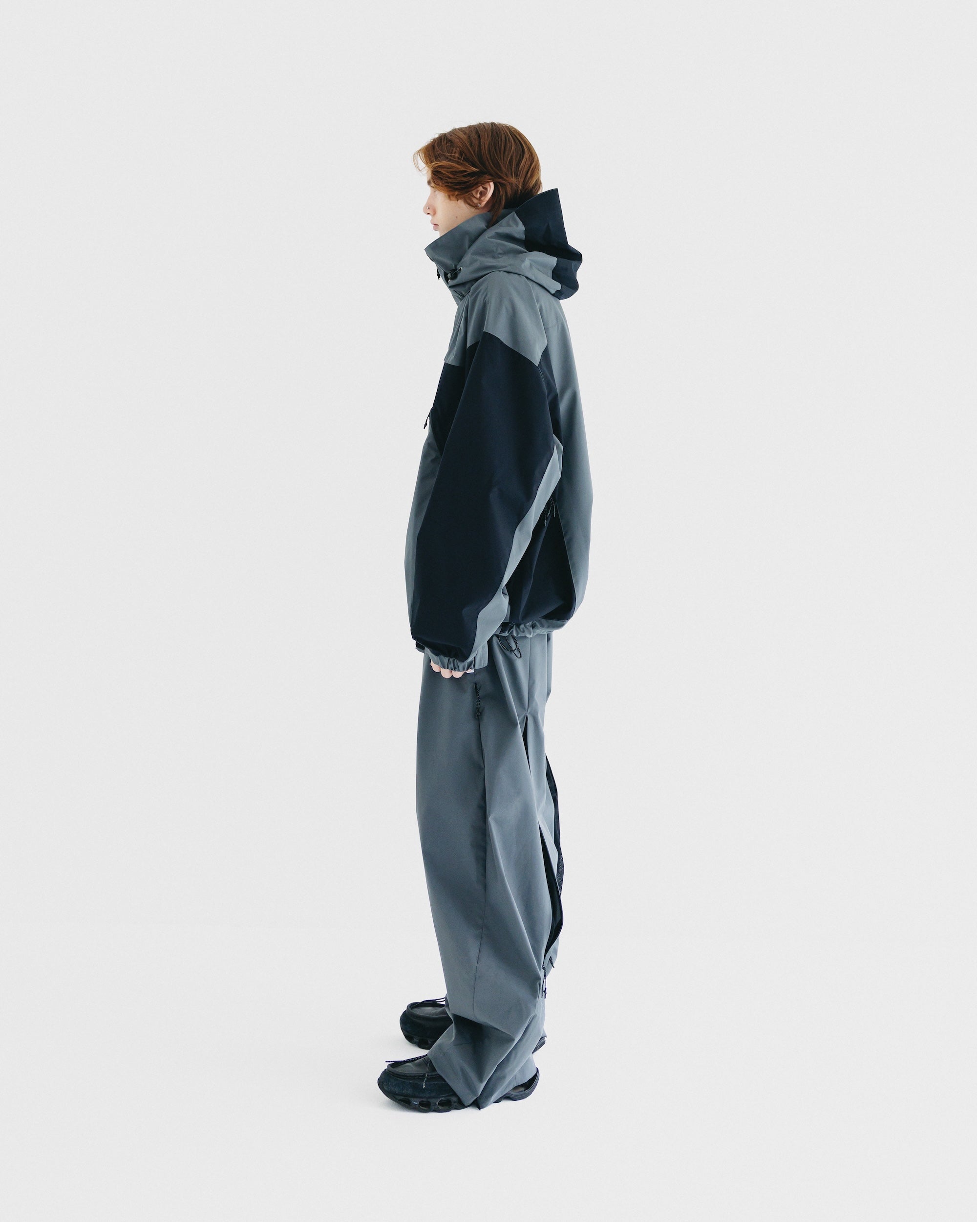 【9.3 WED 20:00- IN STOCK】+phenix WINDSTOPPER® by GORE-TEX LABS CITY MOUNTAIN PARKA (GRAPHAITE GRAY×BLACK)