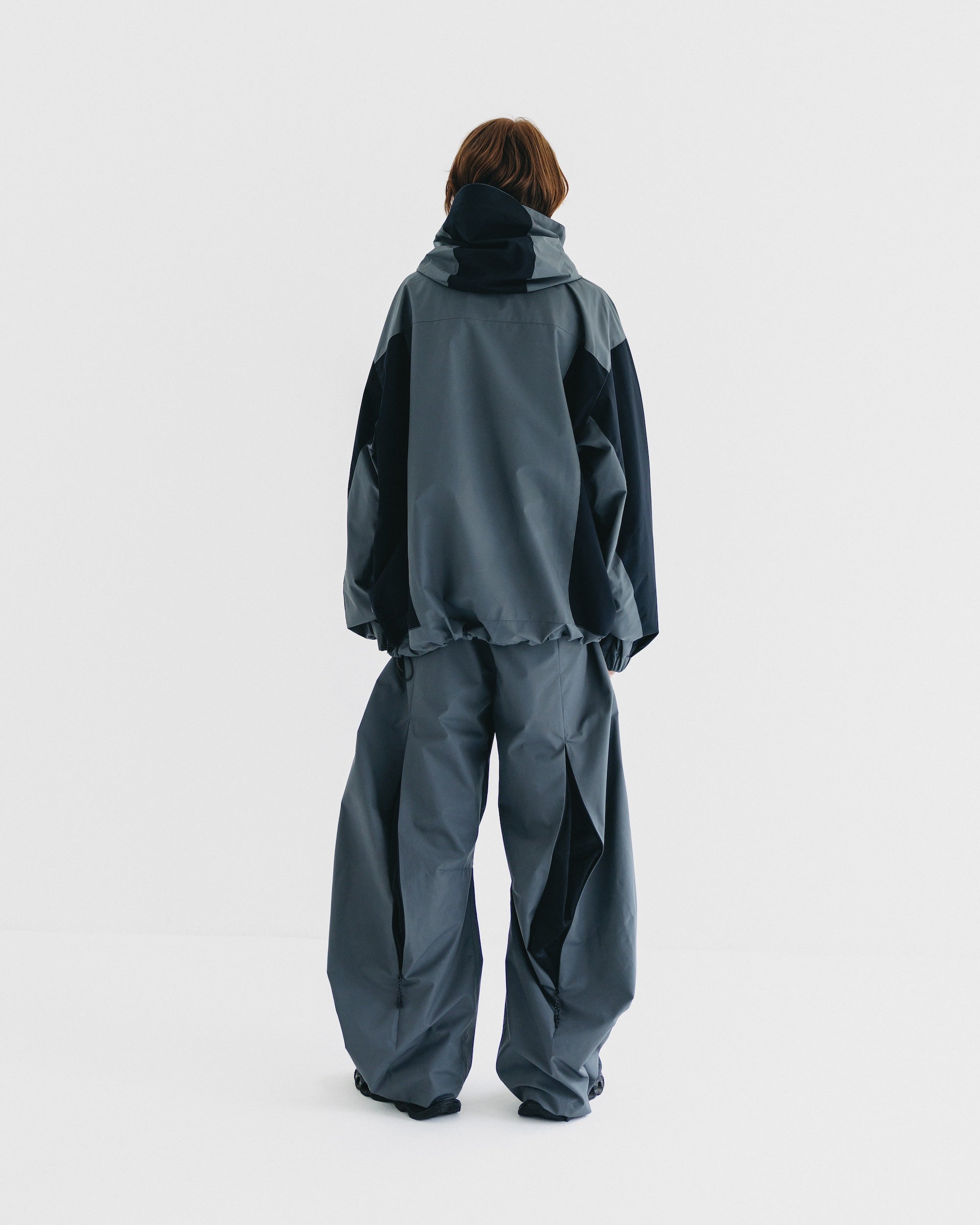 【9.3 WED 20:00- IN STOCK】+phenix WINDSTOPPER® by GORE-TEX LABS CITY MOUNTAIN PARKA (GRAPHAITE GRAY×BLACK)