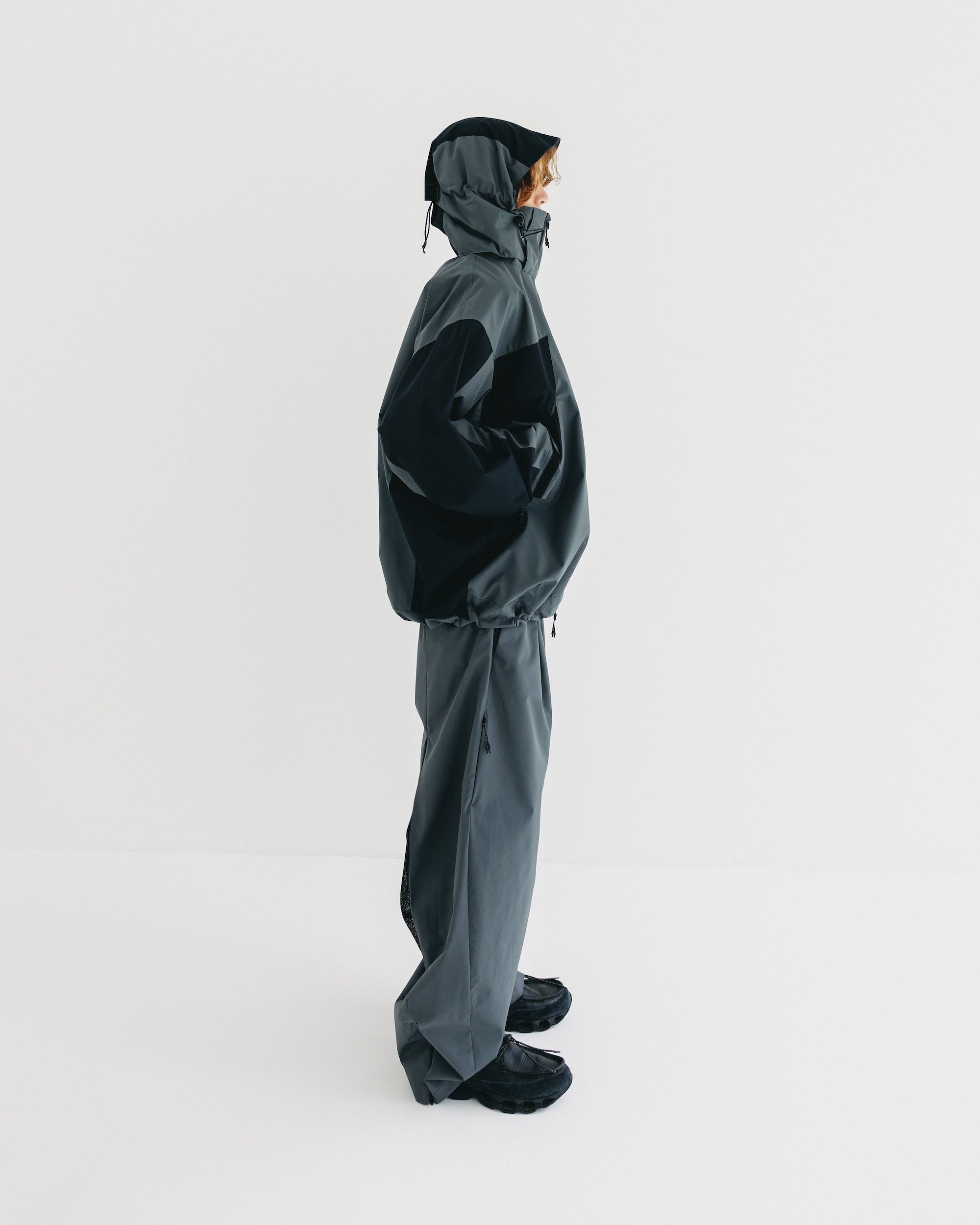 【9.3 WED 20:00- IN STOCK】+phenix WINDSTOPPER® by GORE-TEX LABS CITY MOUNTAIN PARKA (GRAPHAITE GRAY×BLACK)