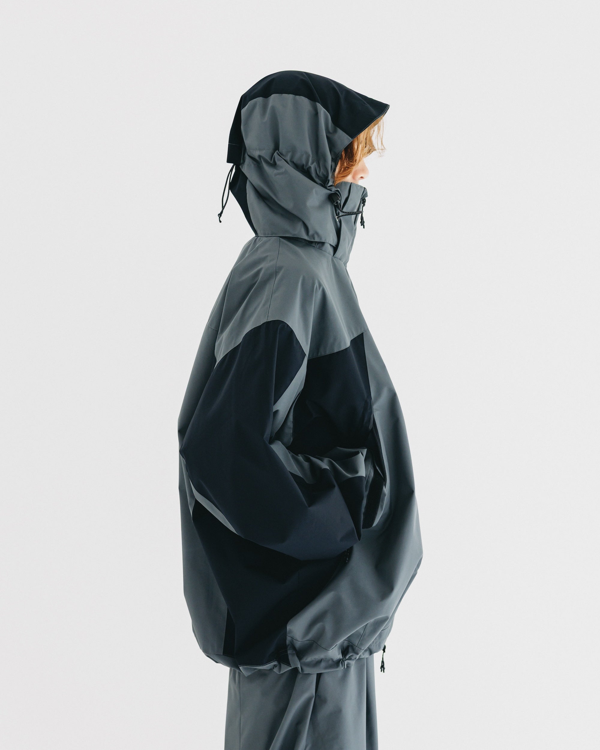 【9.3 WED 20:00- IN STOCK】+phenix WINDSTOPPER® by GORE-TEX LABS CITY MOUNTAIN PARKA (GRAPHAITE GRAY×BLACK)