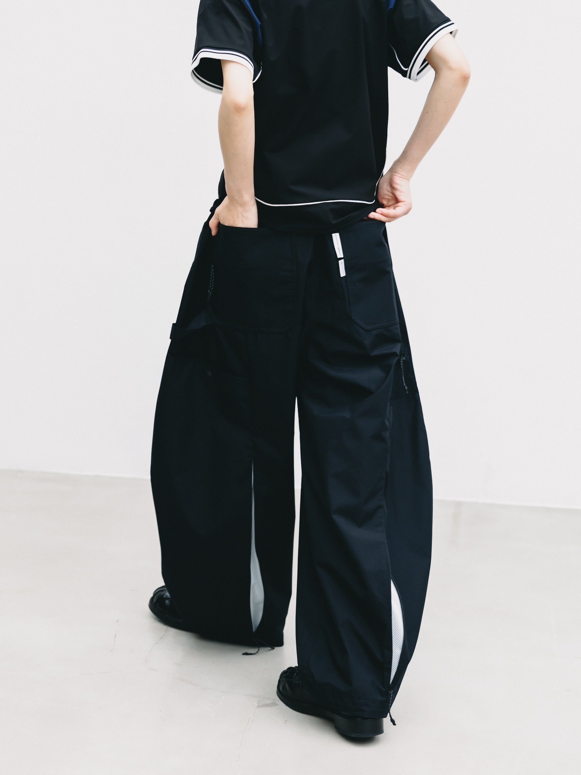 【6.10 WED 20:00- IN STOCK】+phenix WINDSTOPPER® by GORE-TEX LABS CITY MASSIVE UTILITY PANTS (BLACK×WHITE)