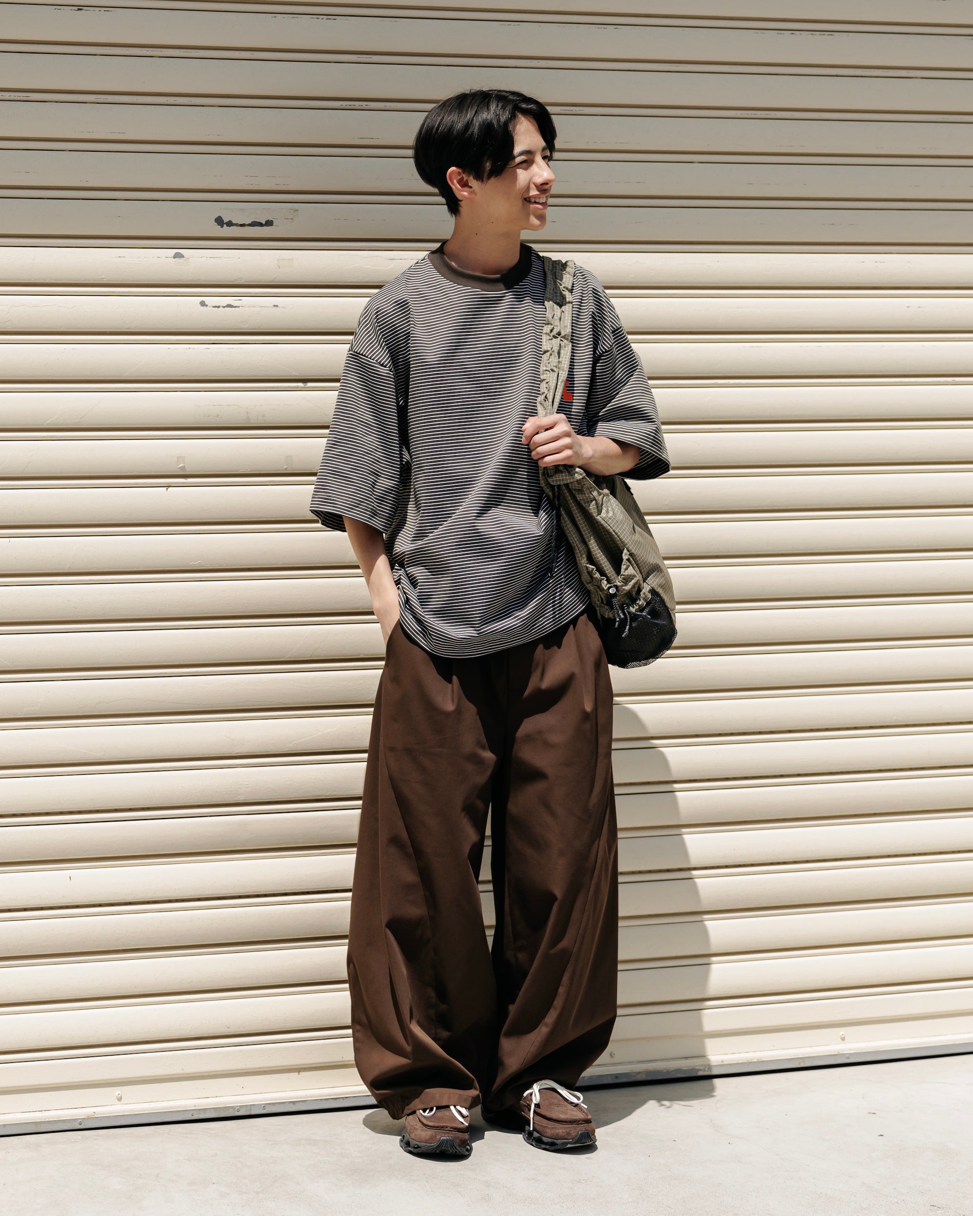 【7.30 WED 20:00- IN STOCK】"C"STRIPED MASSIVE T-SHIRT WITH DRAWSTRINGS (BROWN×WHITE)