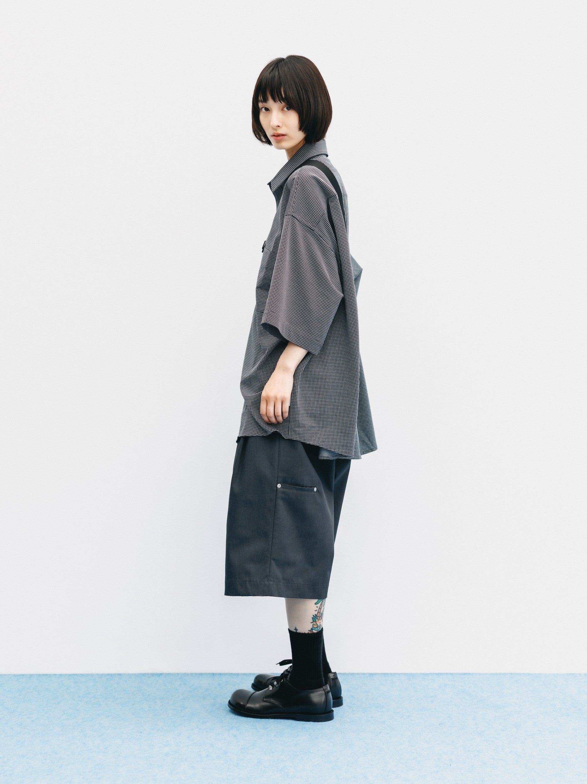 【6.6 SAT 20:00- IN STOCK】T/C GABARDINE CITY BAGGY HALF PANTS (CHARCOAL)