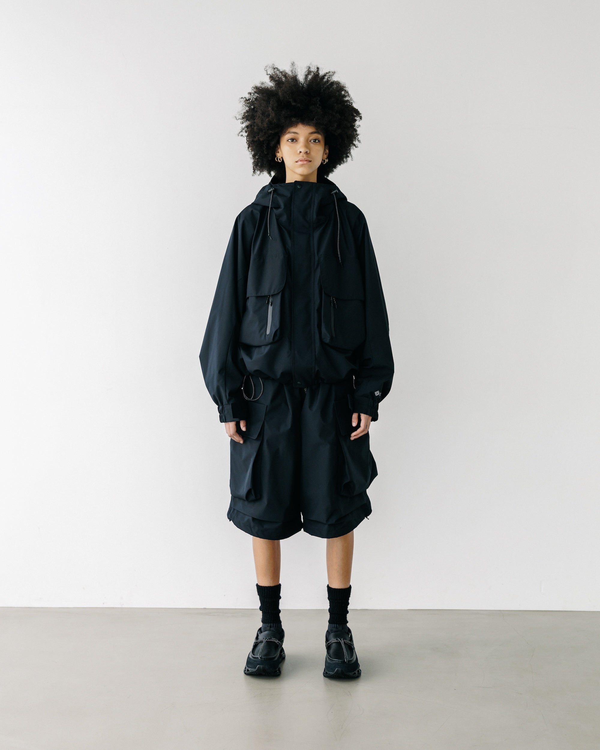 +phenix WINDSTOPPER® by GORE-TEX LABS CITY MILITARY HALF PANTS 001 (BLACK)
