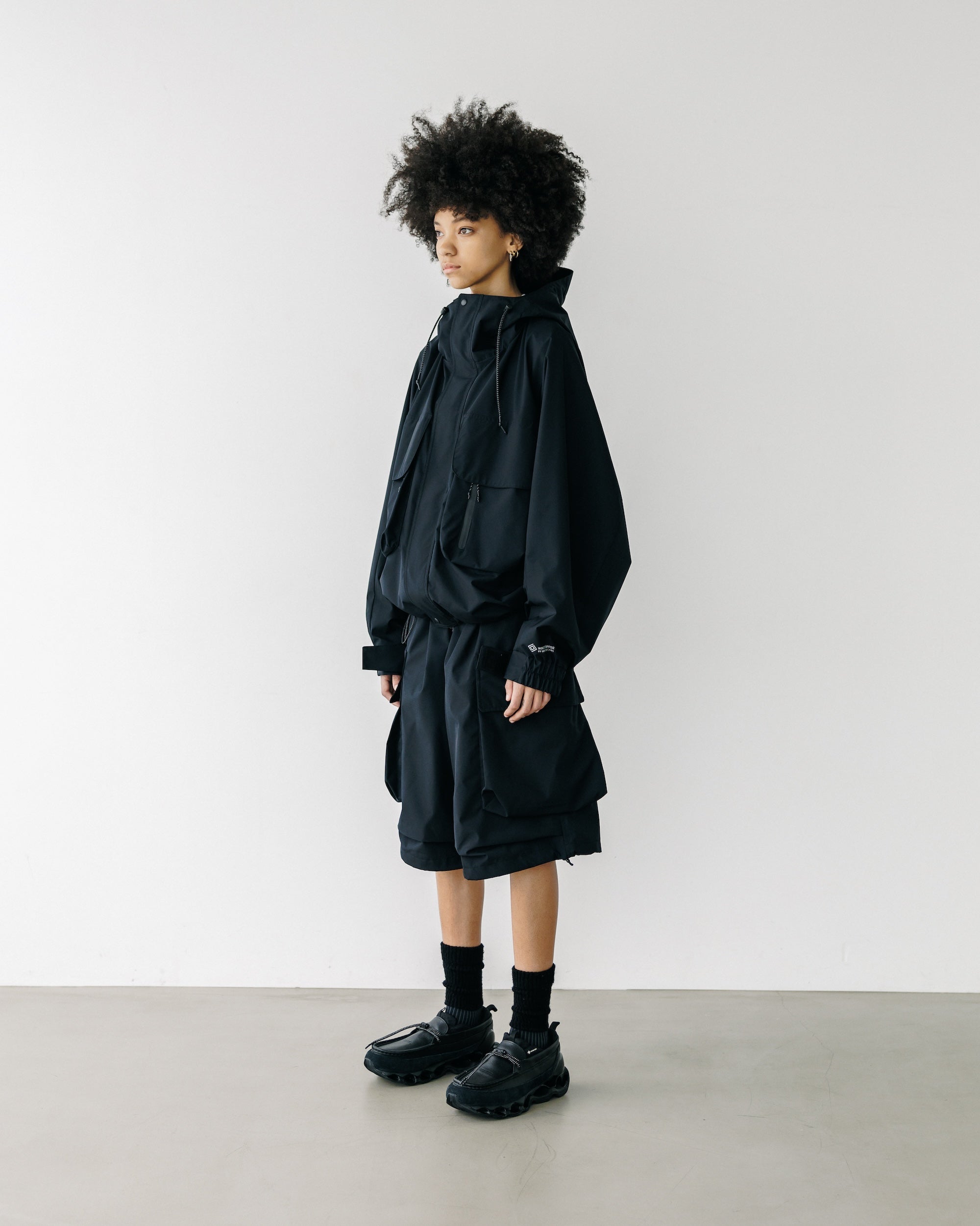 +phenix WINDSTOPPER® by GORE-TEX LABS CITY MILITARY HALF PANTS 001 (BLACK)