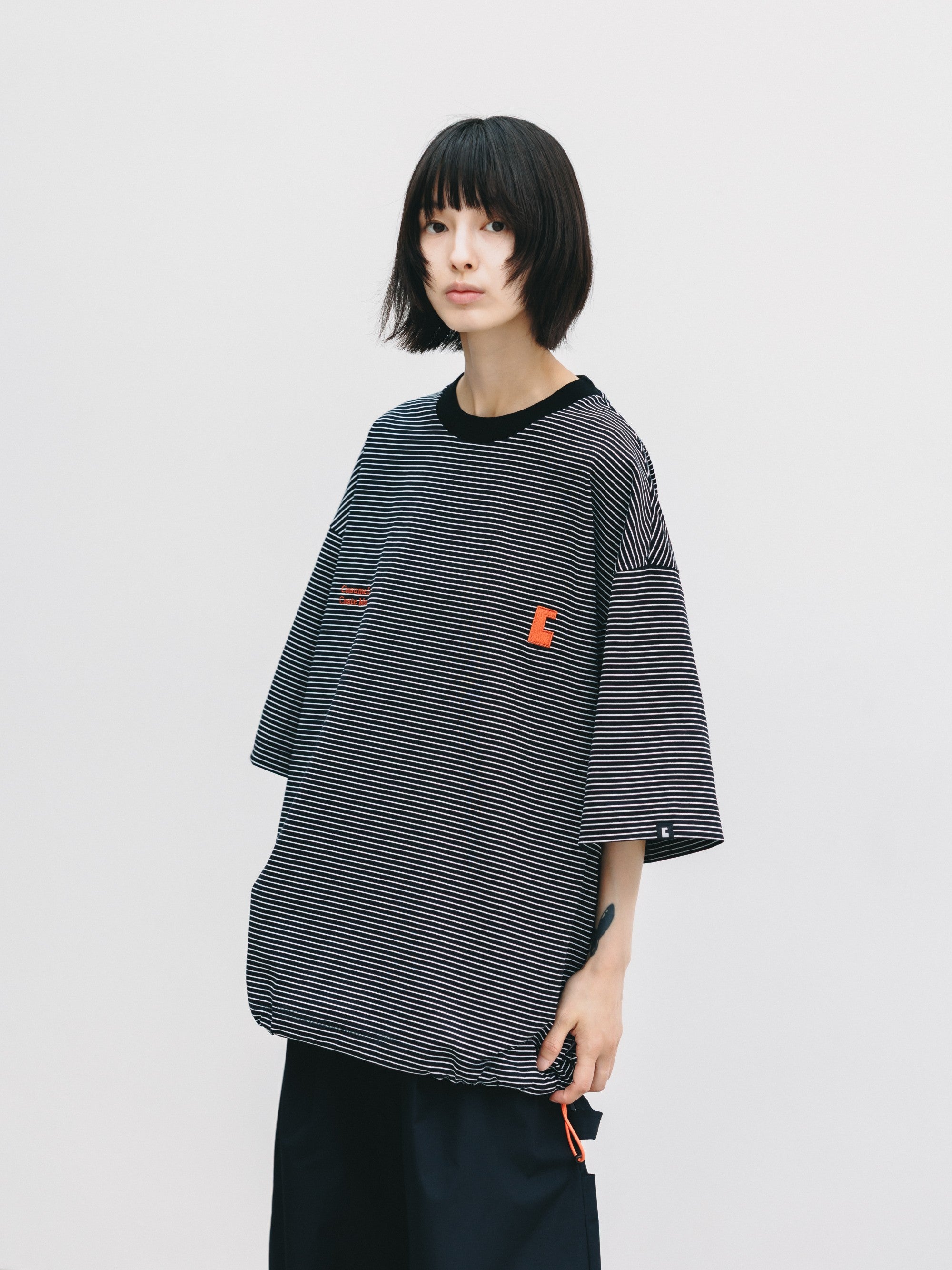 【6.13 SAT 20:00- IN STOCK】"C×CONCEPT" STRIPED S/S T-SHIRT WITH DRAWSTRINGS (BLACK×WHITE)