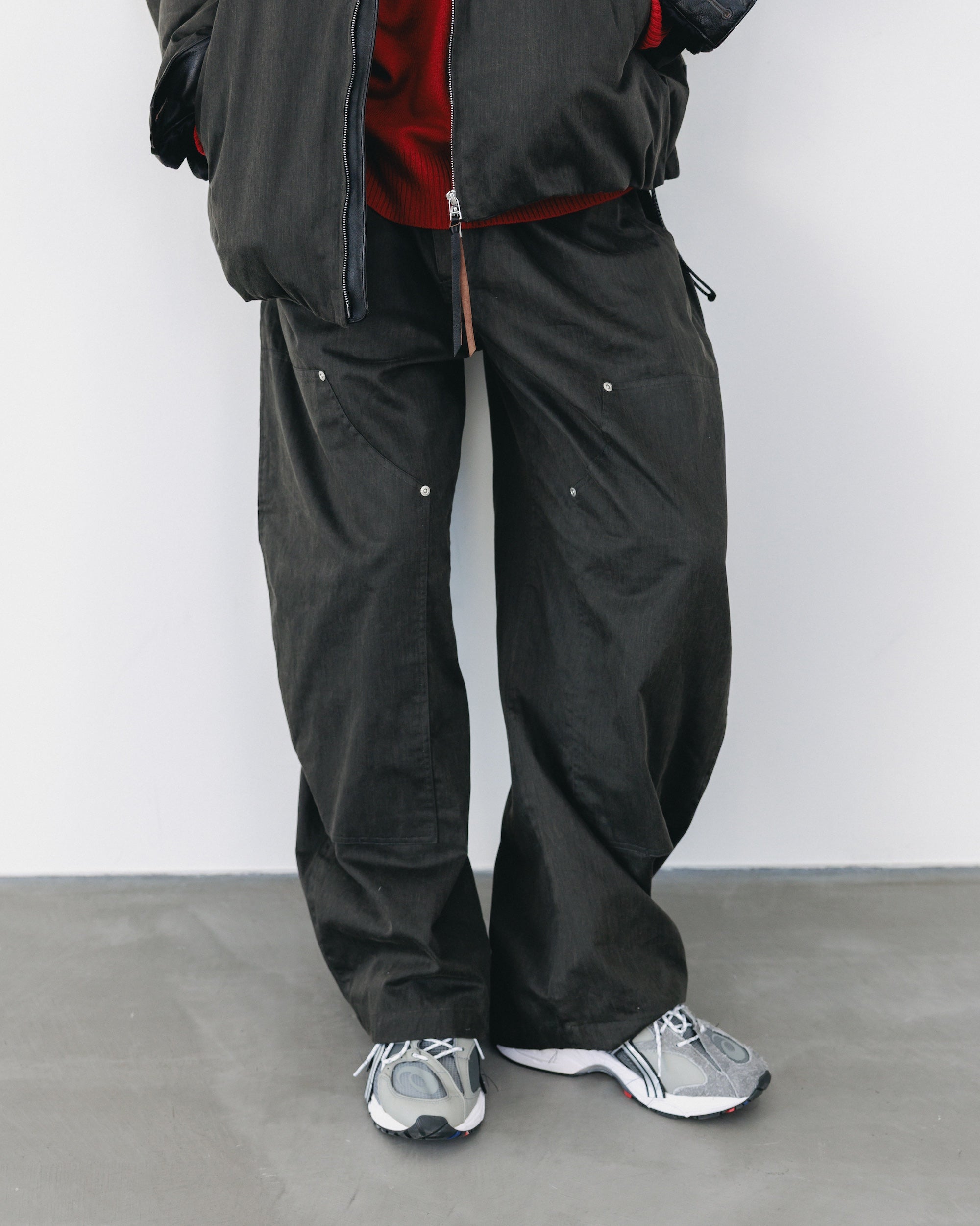 VINTAGE EFFECT DOUBLE KNEE CURVED WORKER PANTS (BLACK)