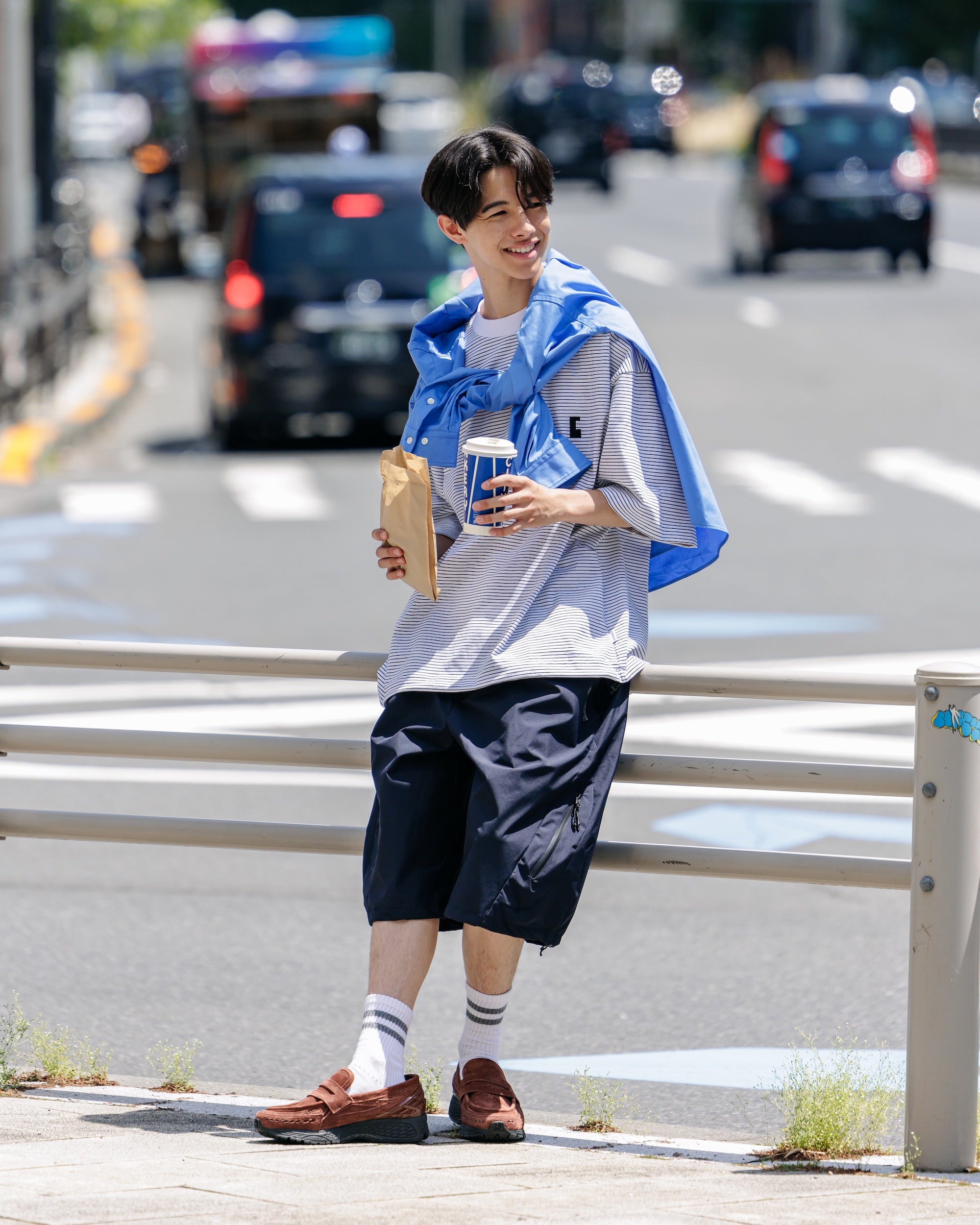 "C"STRIPED MASSIVE T-SHIRT WITH DRAWSTRINGS (WHITE×BLACK)