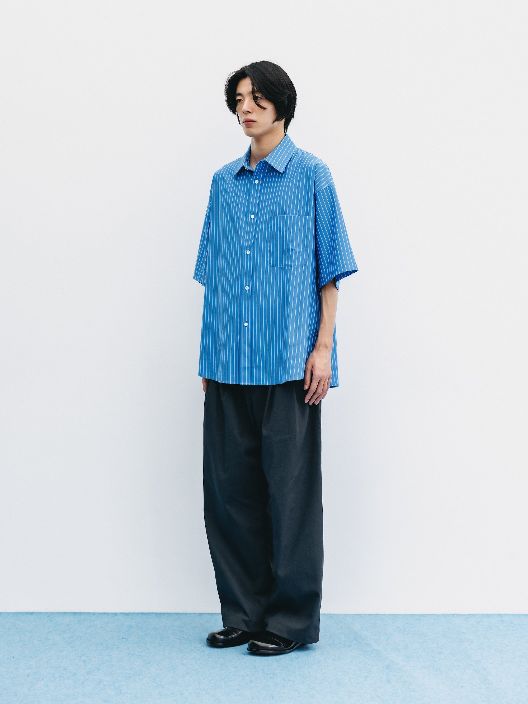 【8.5 WED 20:00- IN STOCK】THICK/THIN STRIPE 46G KNIT EVERYDAY S/S SHIRT (SAX BLUE STRIPE)