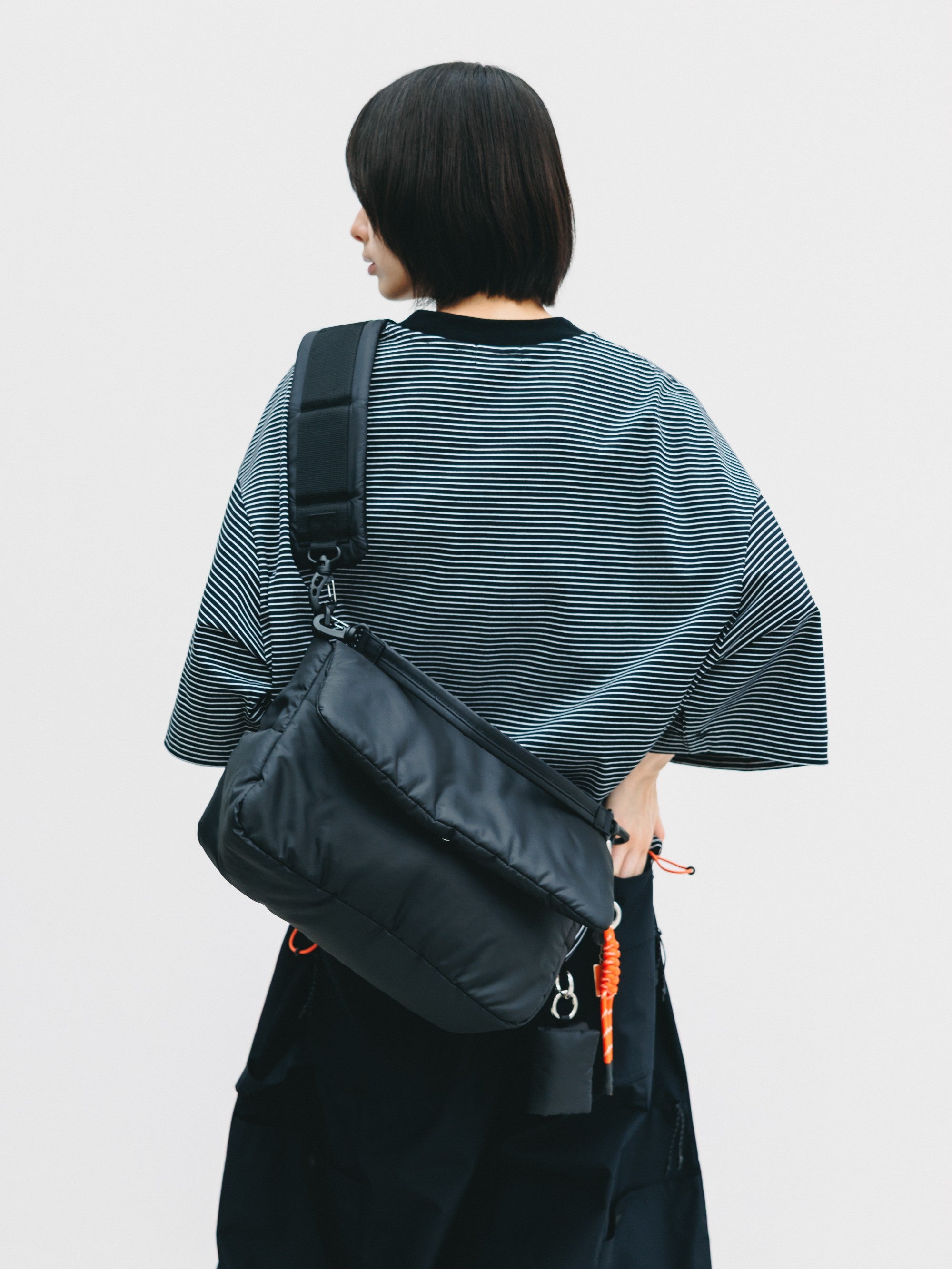 【6.24 WED 20:00- IN STOCK】PADDED FLAP HOLIDAY BAG(BLACK)