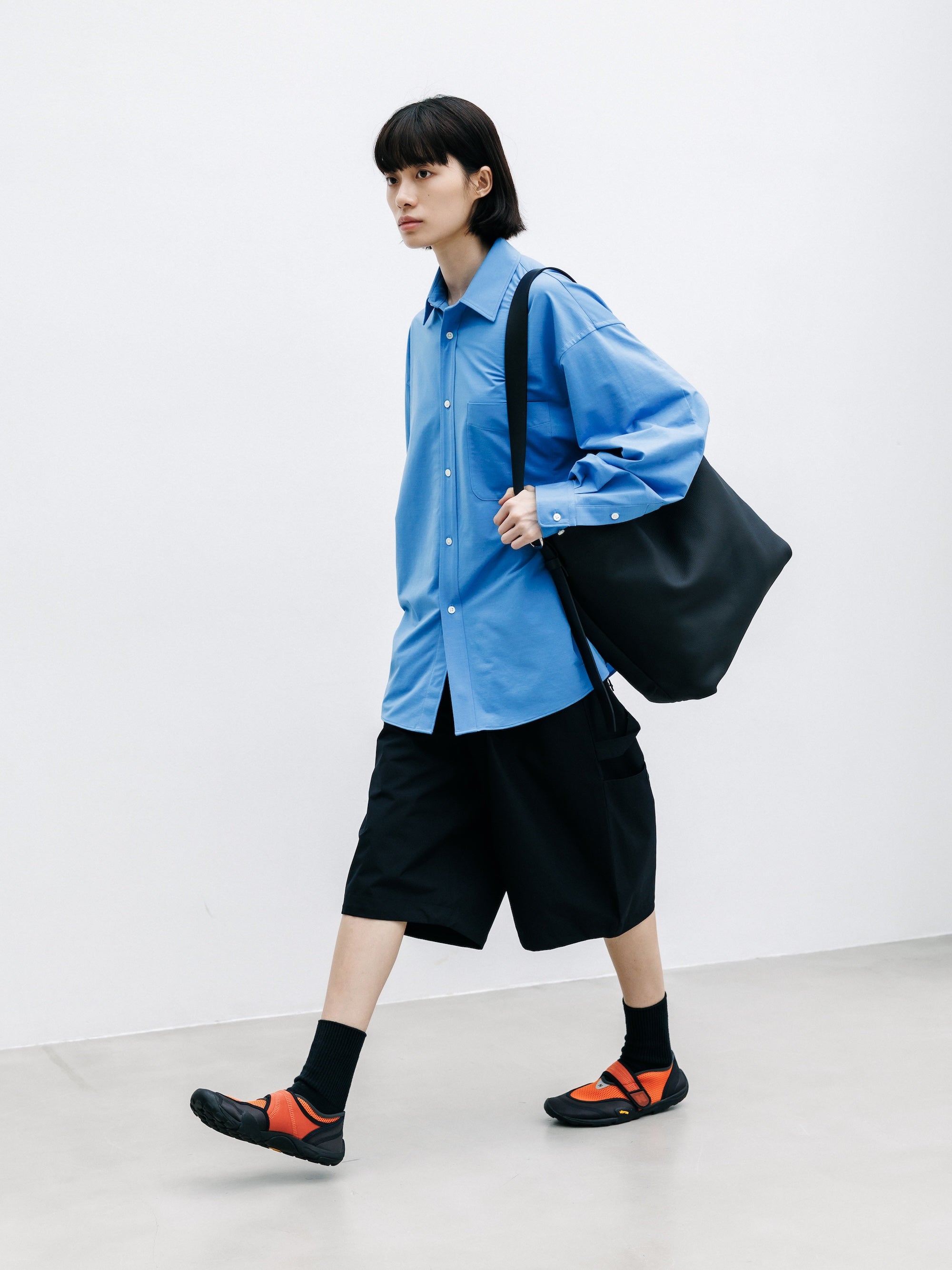 【8.8 SAT 20:00- IN STOCK】GRAIN LEATHER EDITOR’S BAG (BLACK)