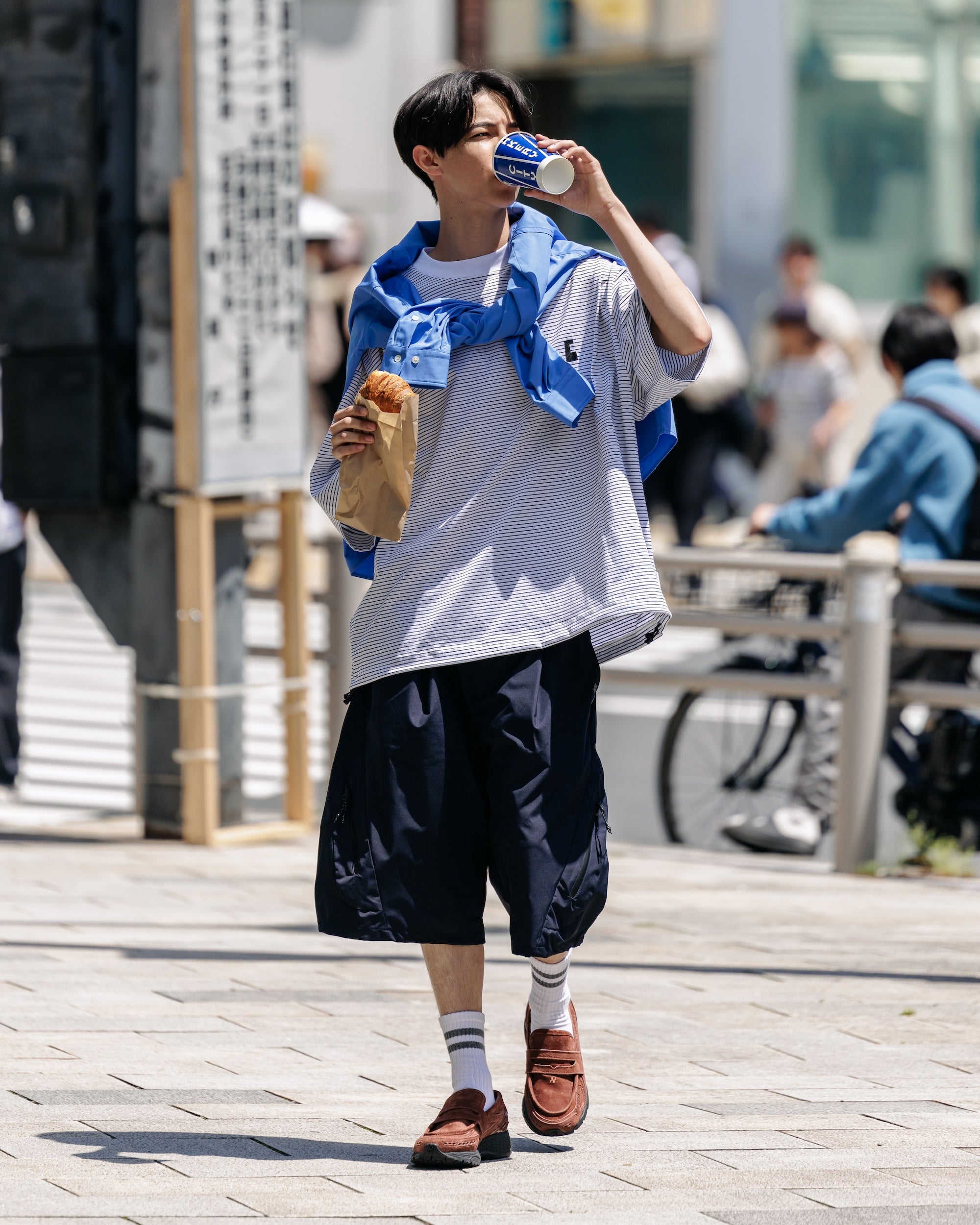 【7.30 WED 20:00- IN STOCK】"C"STRIPED MASSIVE T-SHIRT WITH DRAWSTRINGS (WHITE×BLACK)