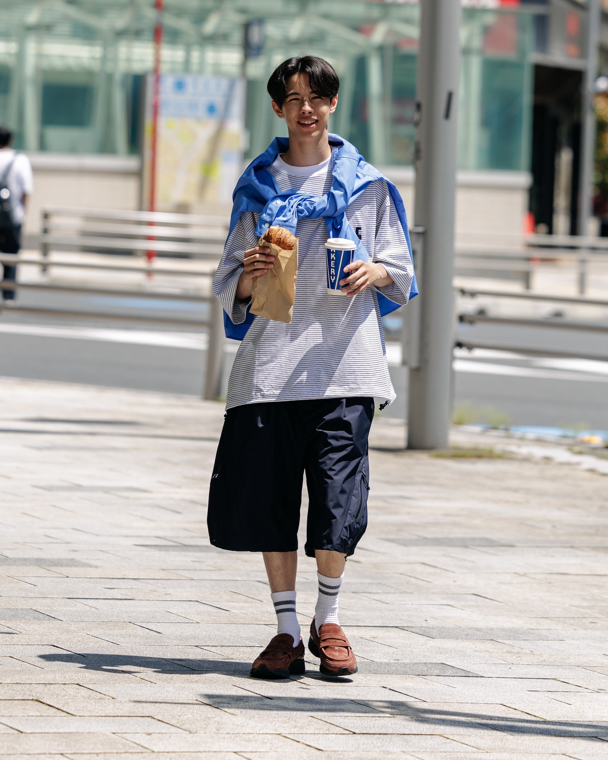 "C"STRIPED MASSIVE T-SHIRT WITH DRAWSTRINGS (WHITE×BLACK)