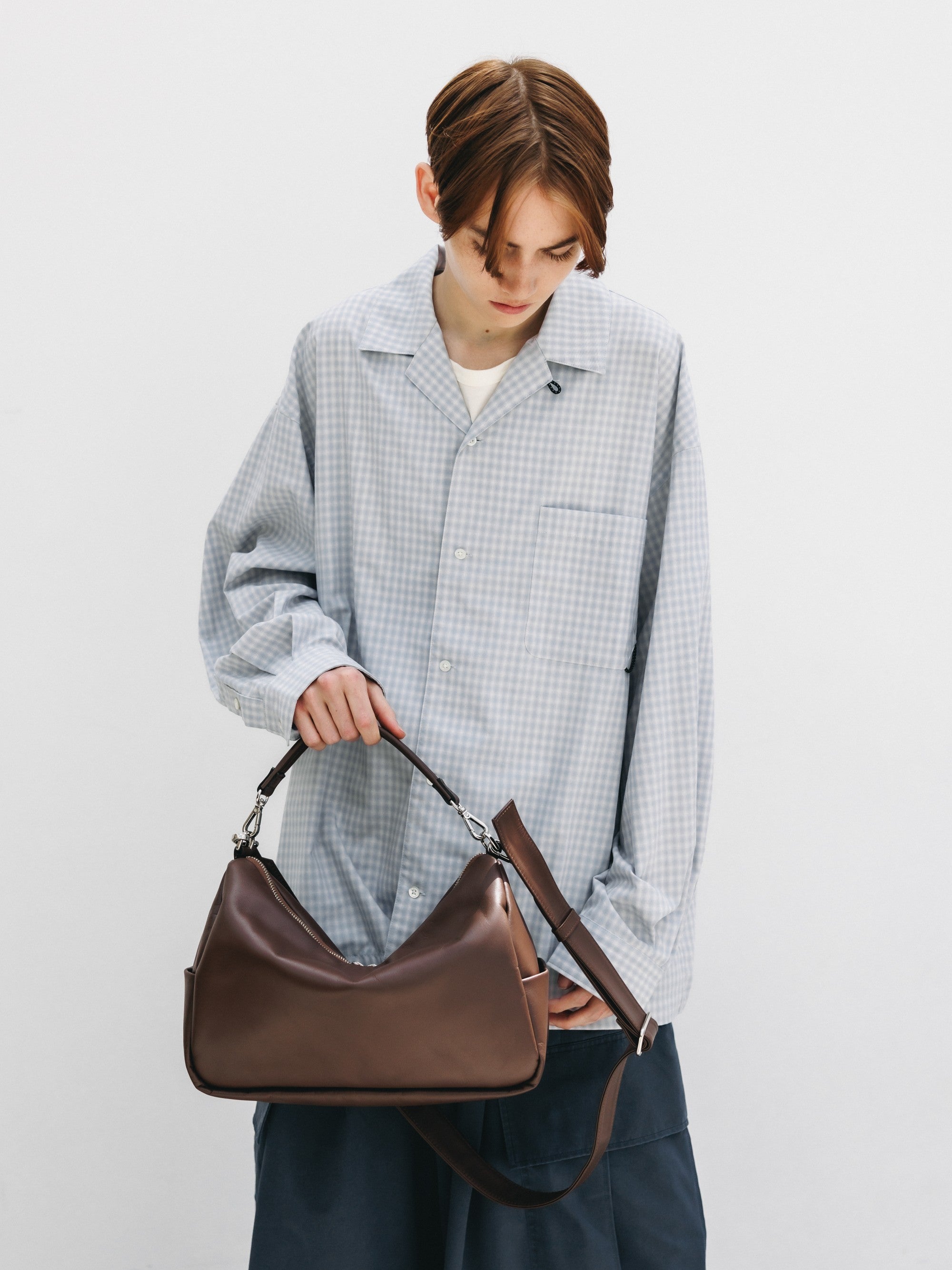 【7.29 WED 20:00- IN STOCK】LEATHER DAYOFF BAG (BROWN)