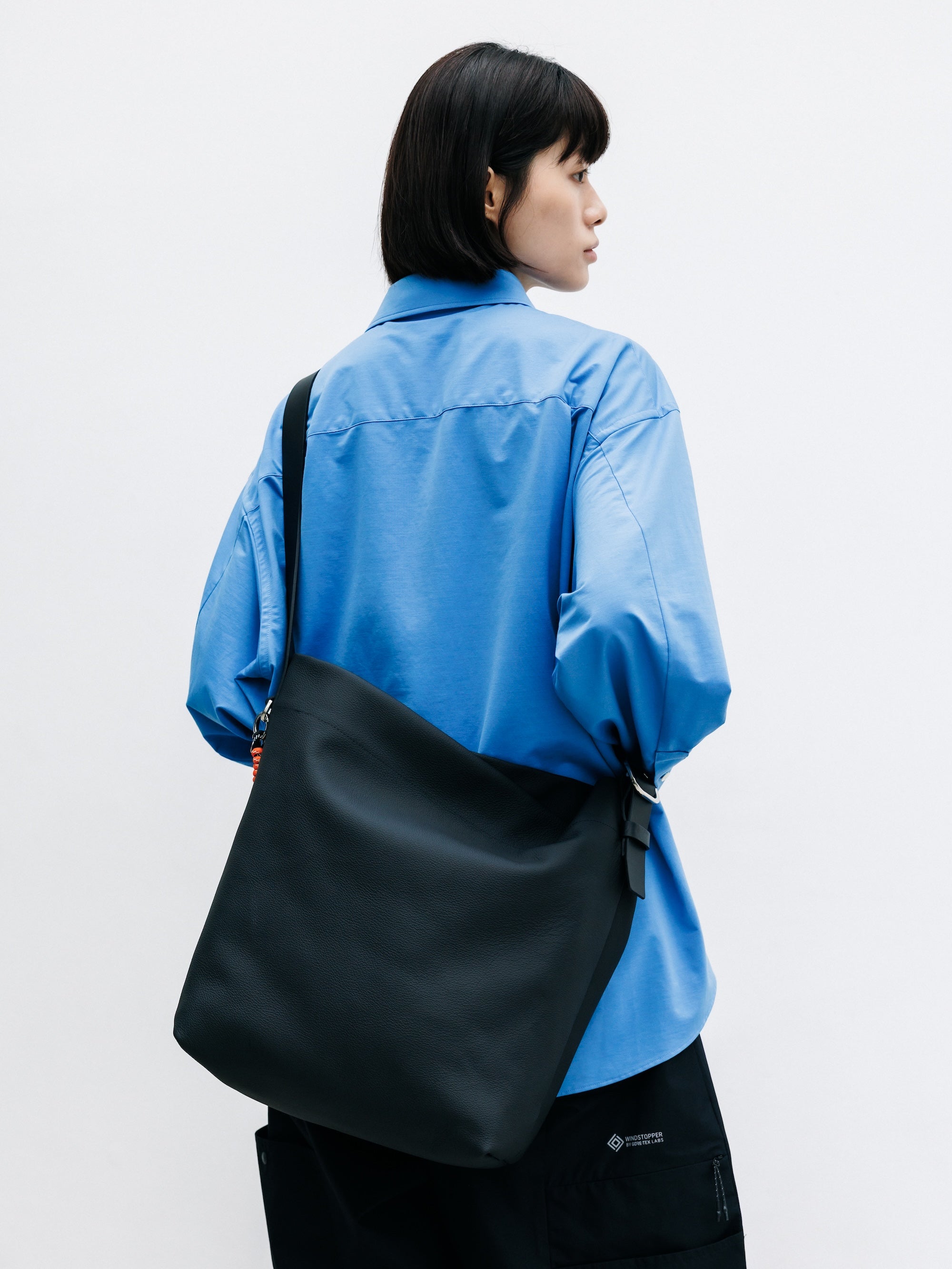 【8.8 SAT 20:00- IN STOCK】GRAIN LEATHER EDITOR’S BAG (BLACK)