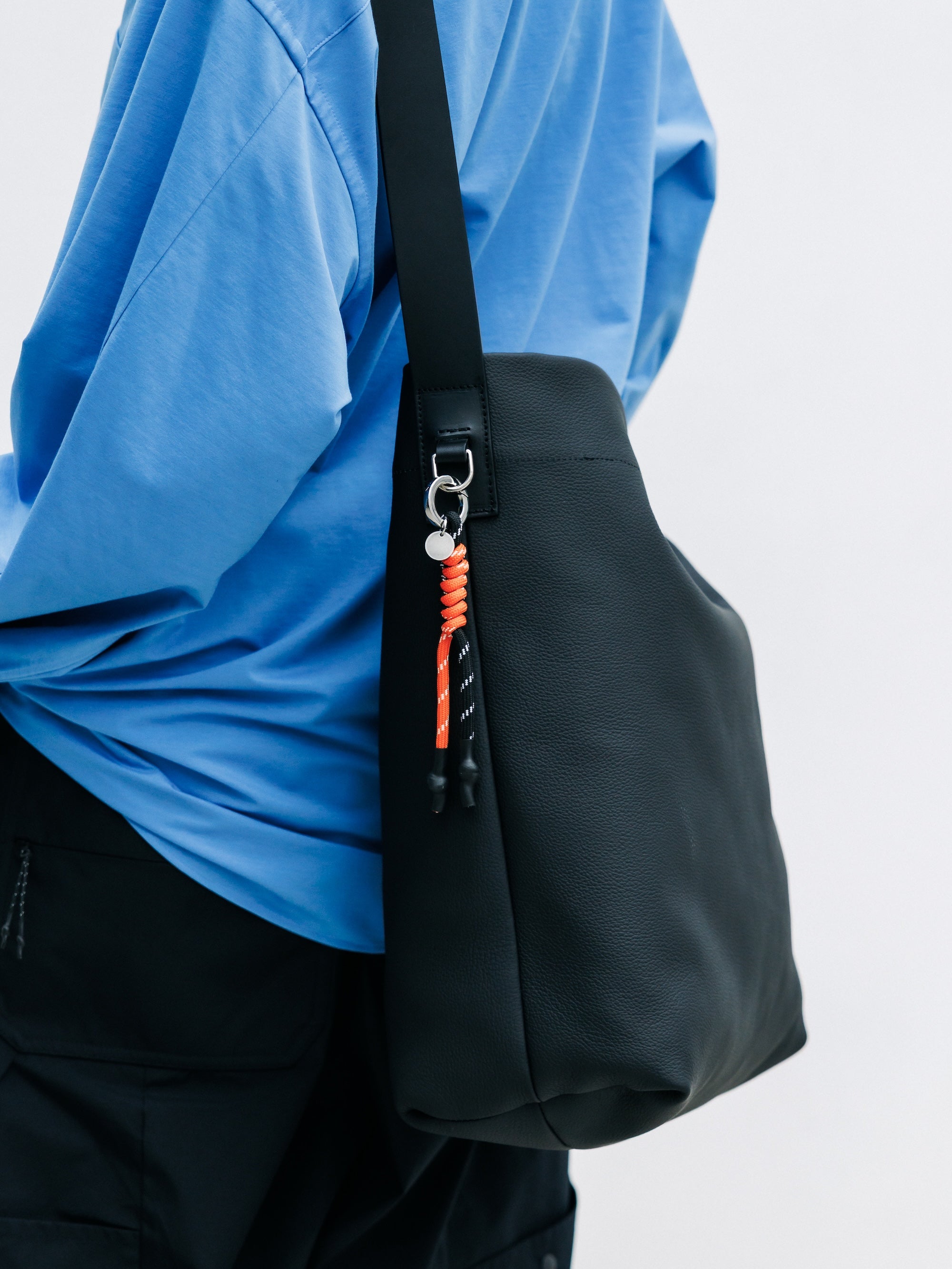 【8.8 SAT 20:00- IN STOCK】GRAIN LEATHER EDITOR’S BAG (BLACK)