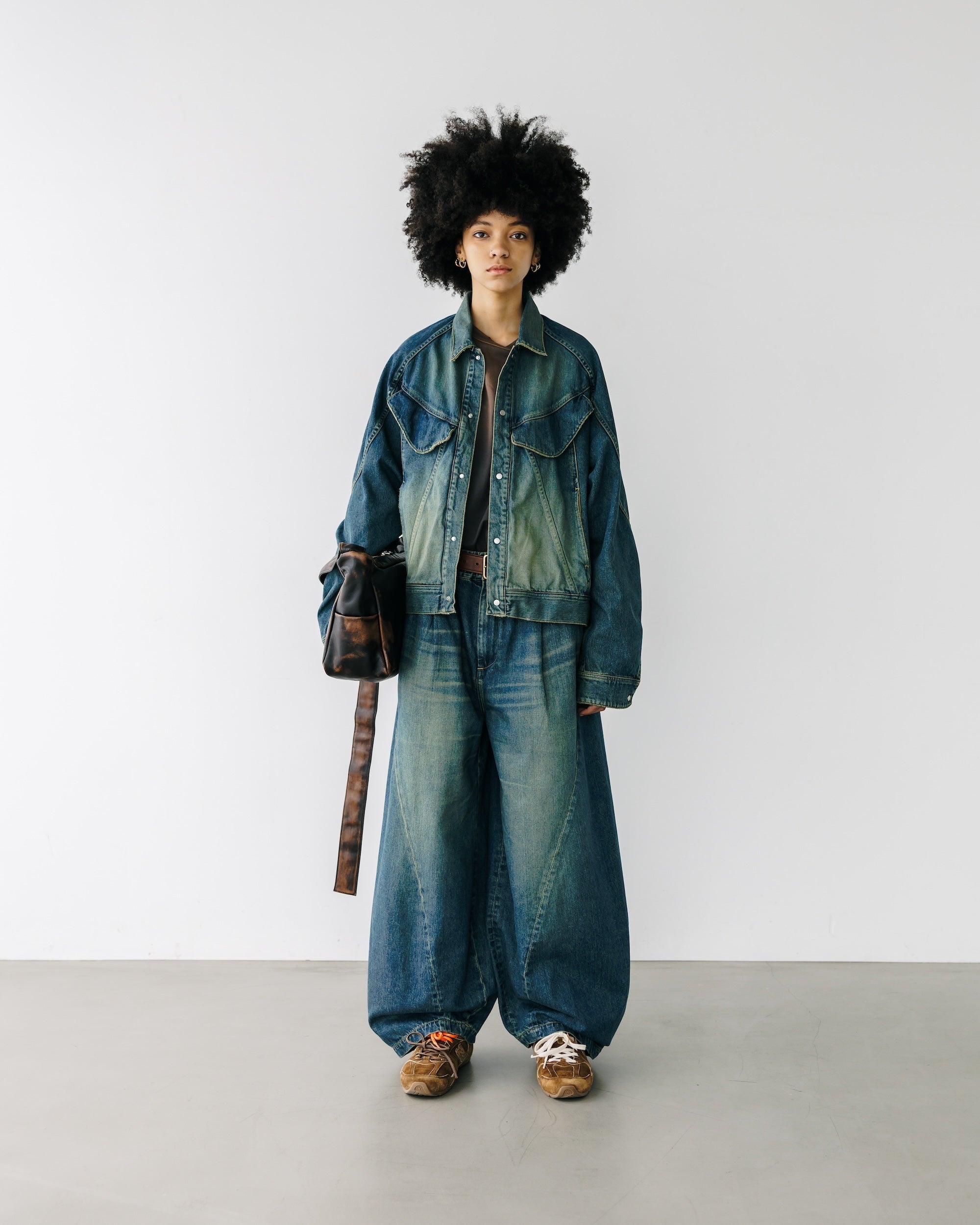 VINTAGE DYED SELVEDGE DENIM MASSIVE TWISTED PANTS (VINTAGE INDIGO)