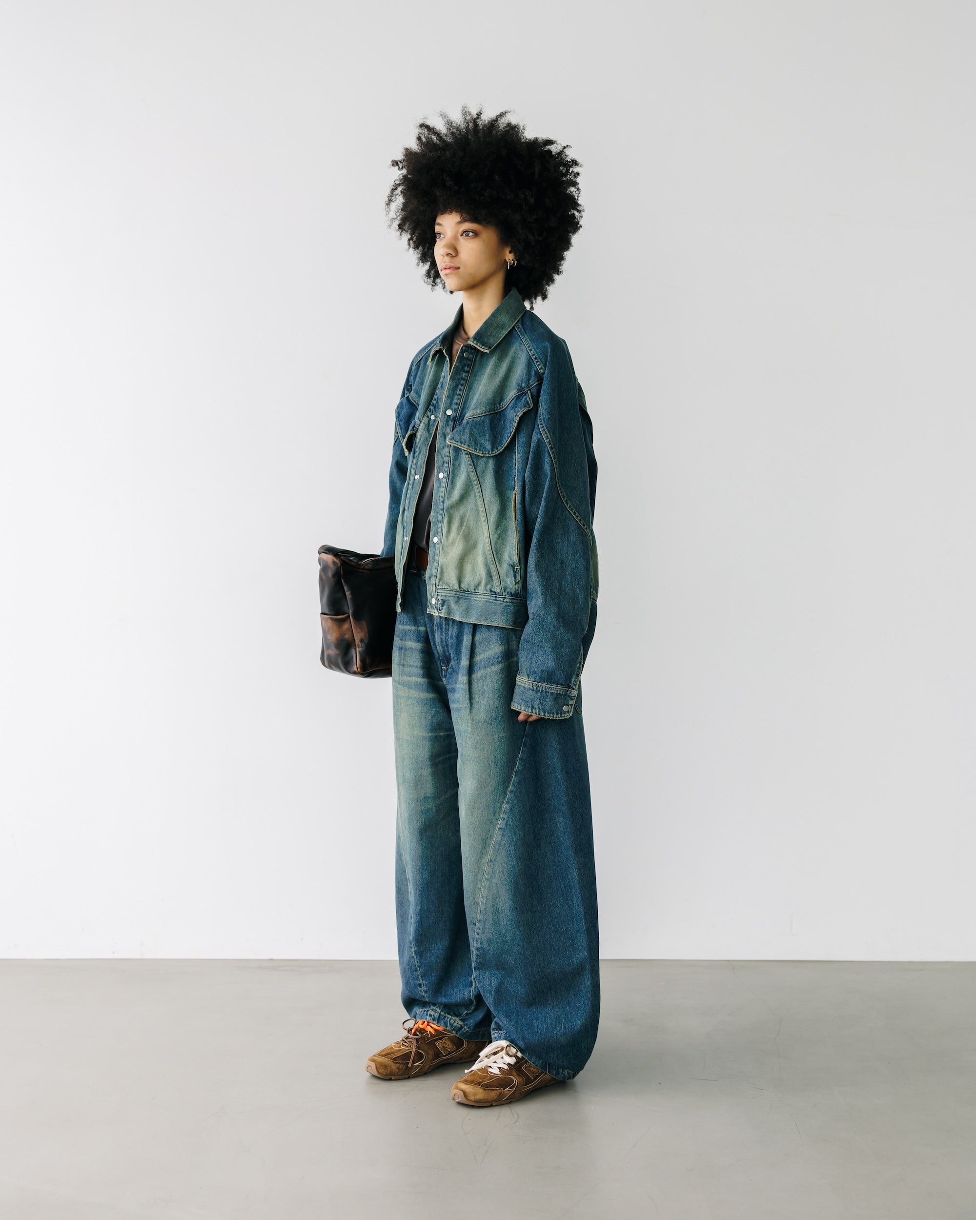 VINTAGE DYED SELVEDGE DENIM MASSIVE TWISTED PANTS (VINTAGE INDIGO)