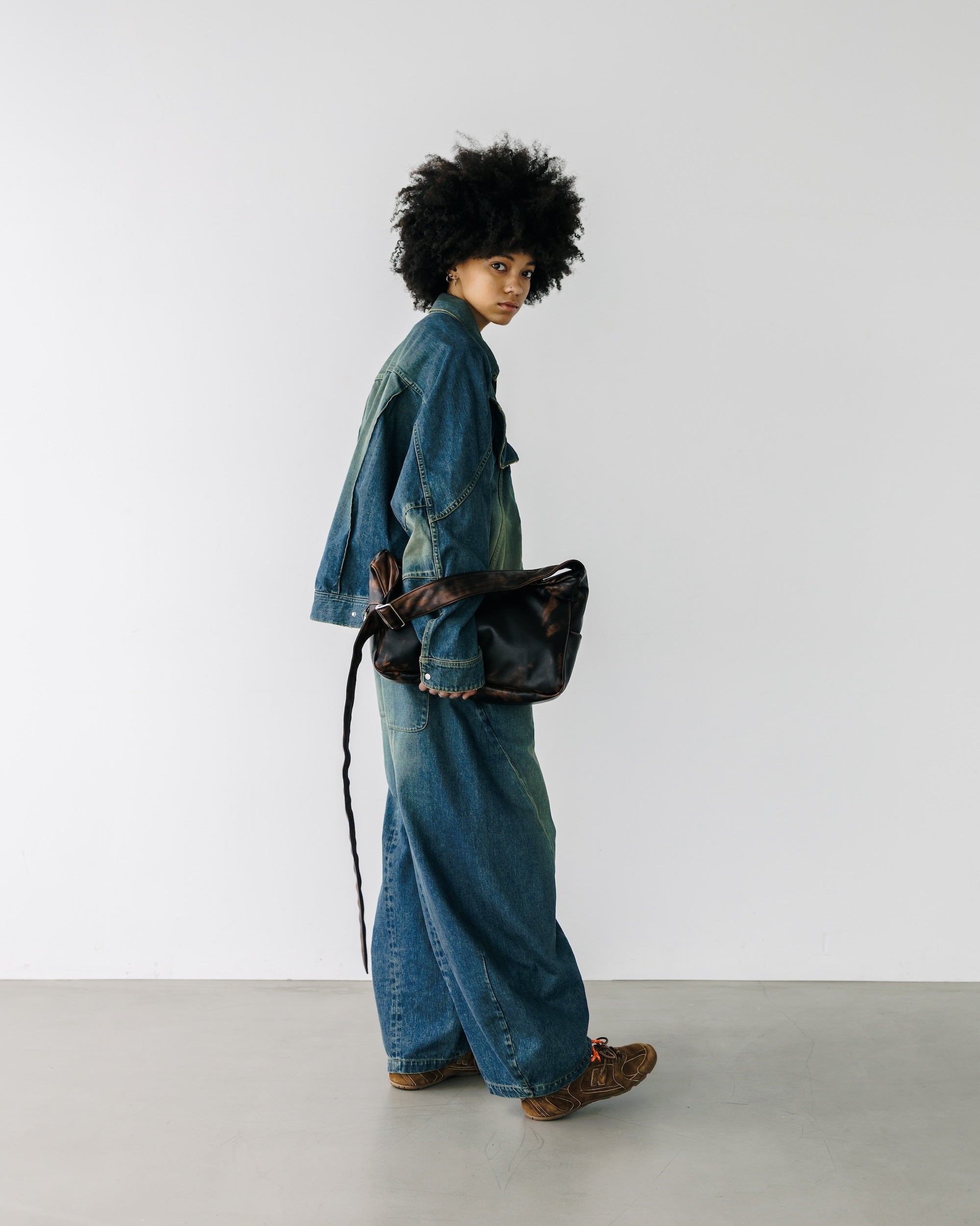 VINTAGE DYED SELVEDGE DENIM MASSIVE TWISTED PANTS (VINTAGE INDIGO)