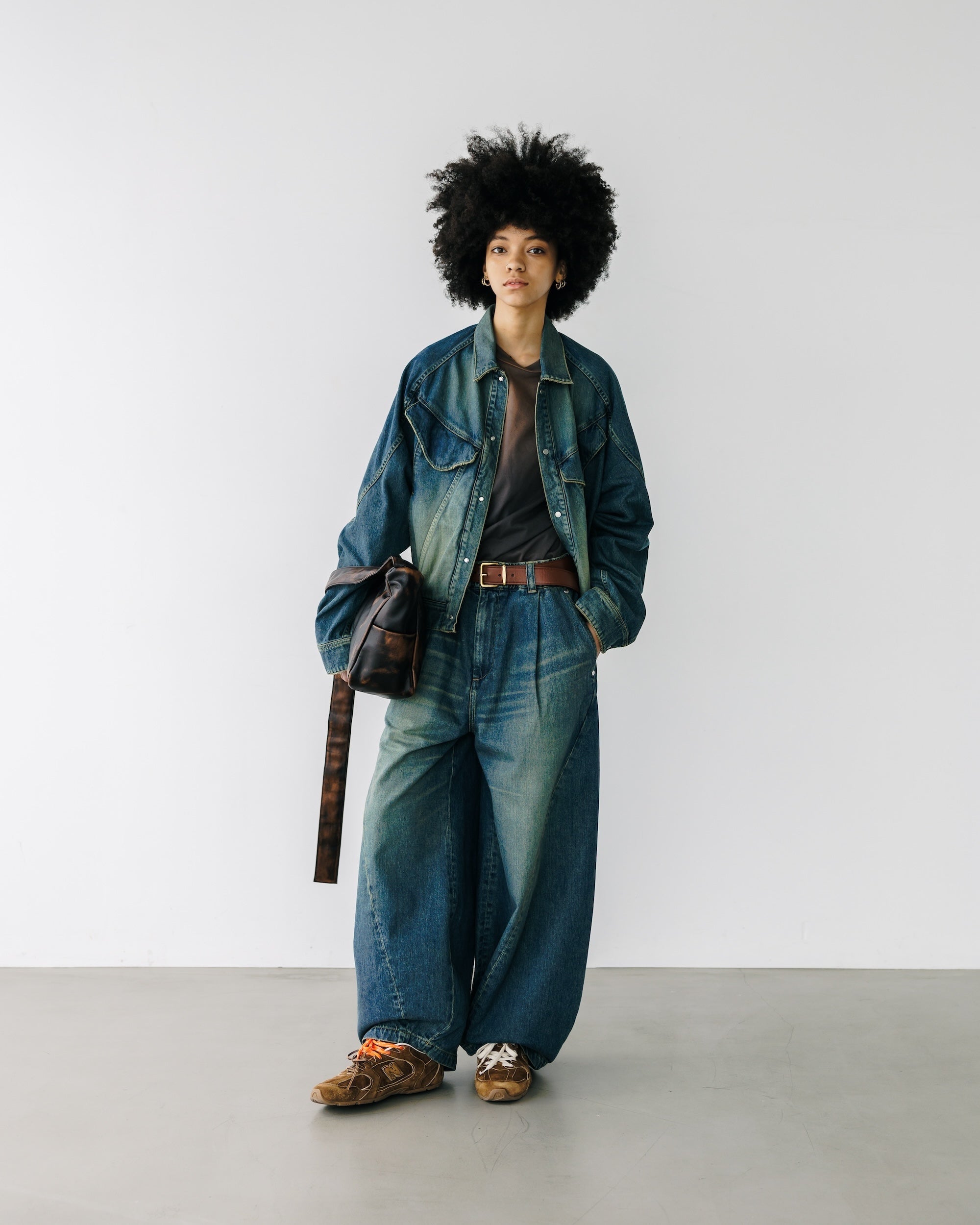 VINTAGE DYED SELVEDGE DENIM MASSIVE TWISTED PANTS (VINTAGE INDIGO)