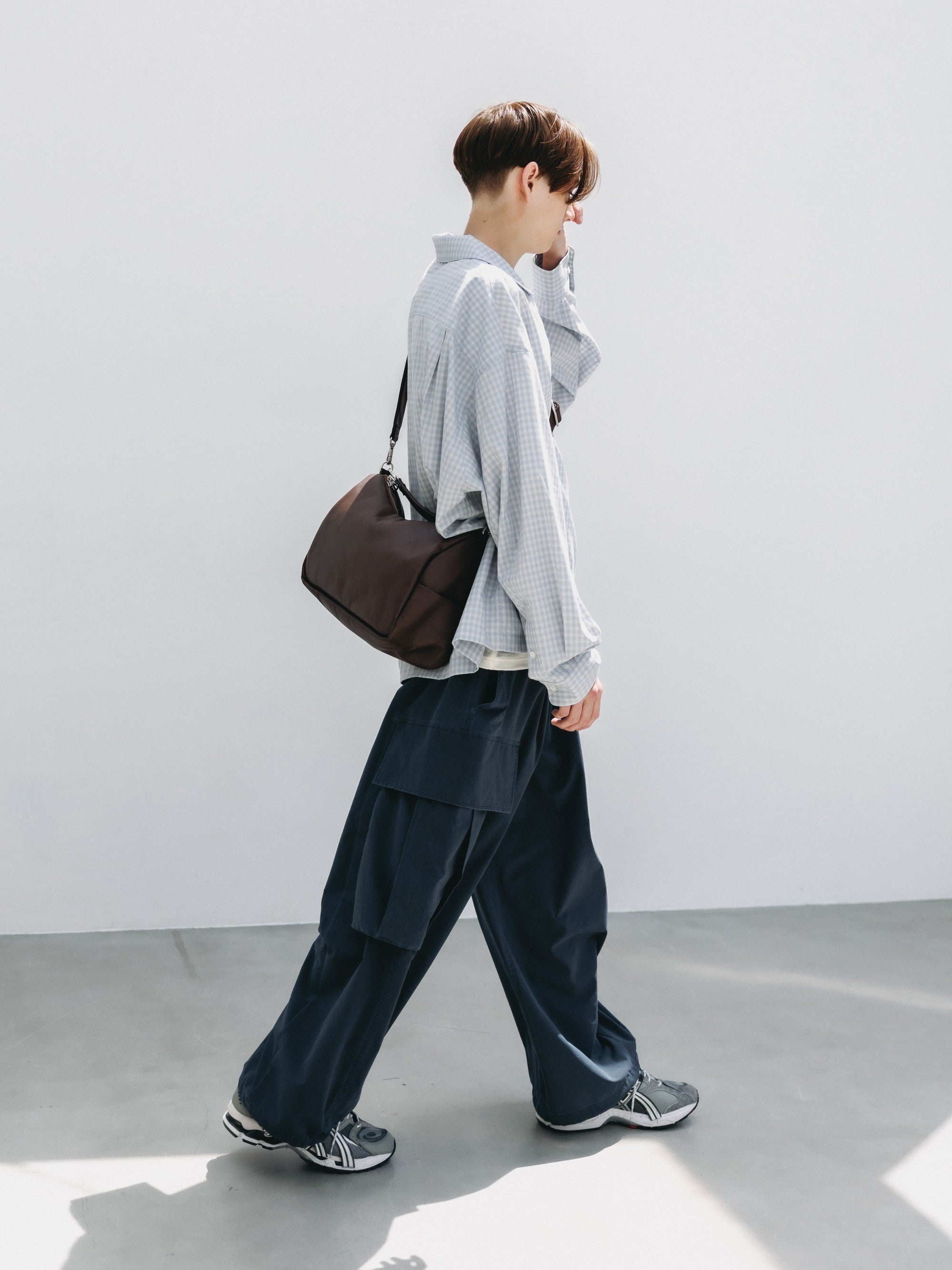 【7.29 WED 20:00- IN STOCK】LEATHER DAYOFF BAG (BROWN)
