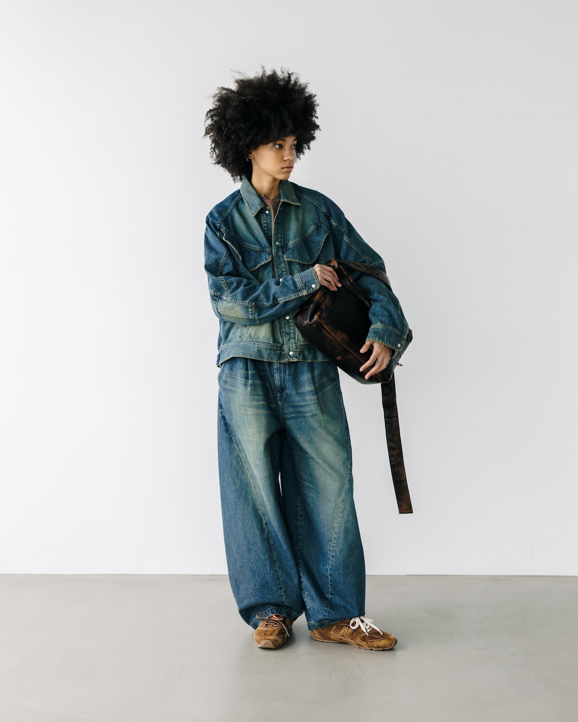 VINTAGE DYED SELVEDGE DENIM MASSIVE TWISTED PANTS (VINTAGE INDIGO)