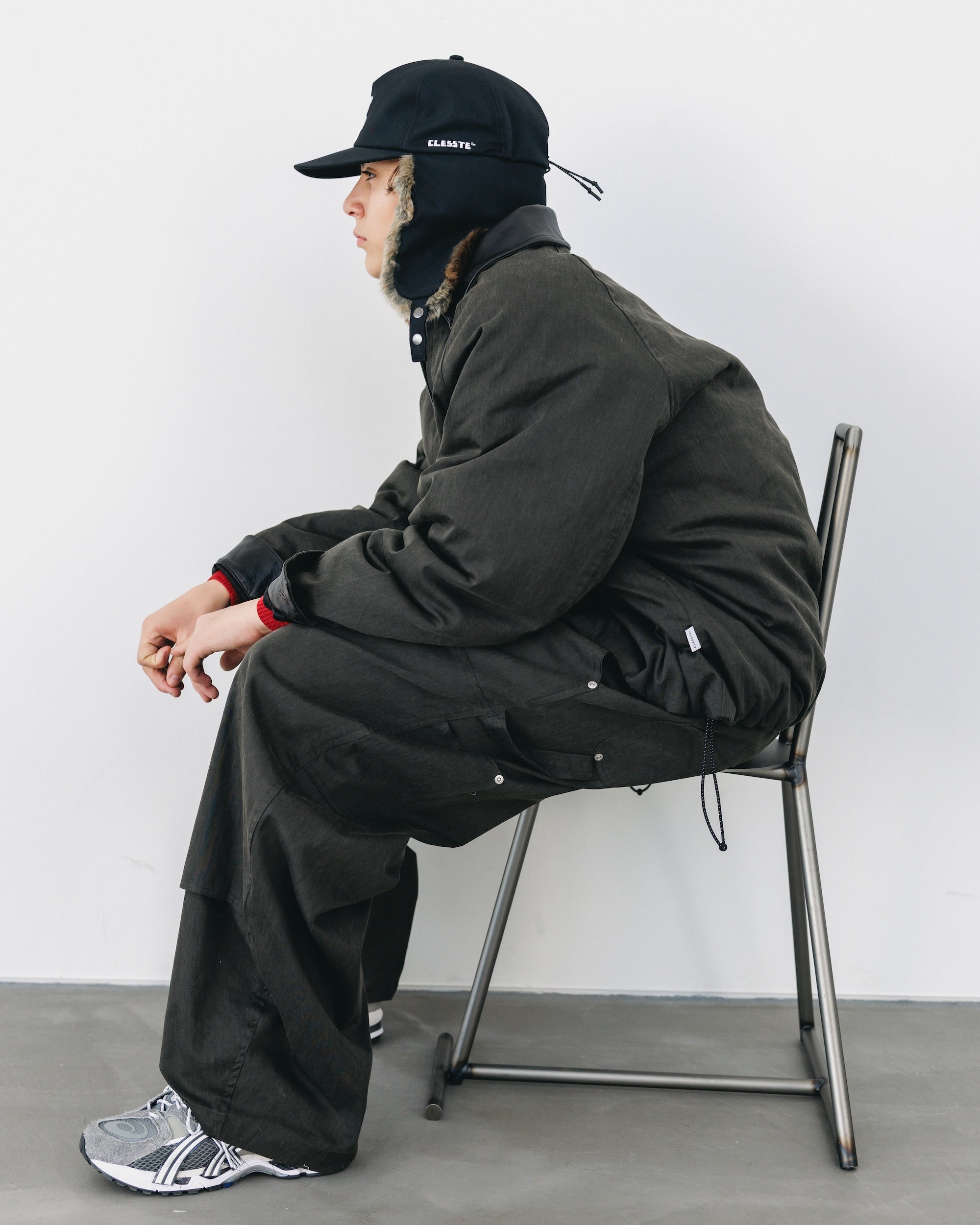 VINTAGE EFFECT PADDED CITY UTILITY JACKET (BLACK)