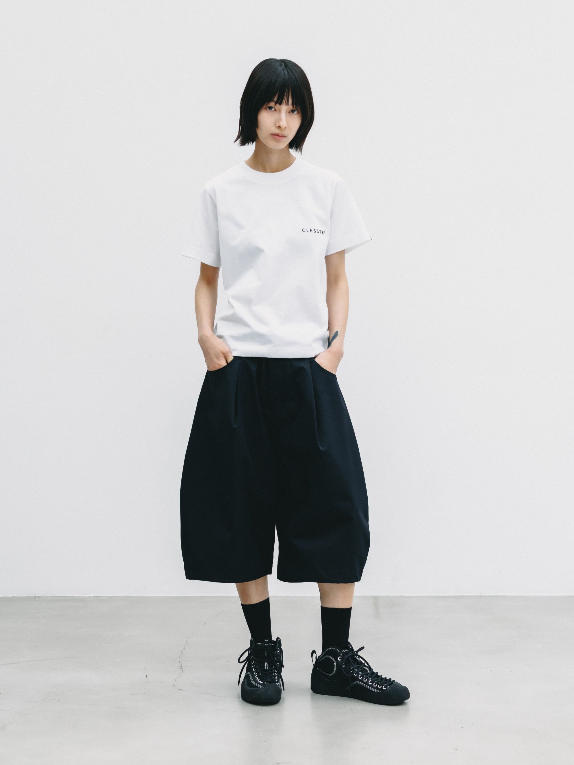 【7.8 WED 20:00- IN STOCK】+PHENIX WINDSTOPPER® BY GORE-TEX LABS TWILL CITY MASSIVE UTILITY HALF PANTS (BLACK)