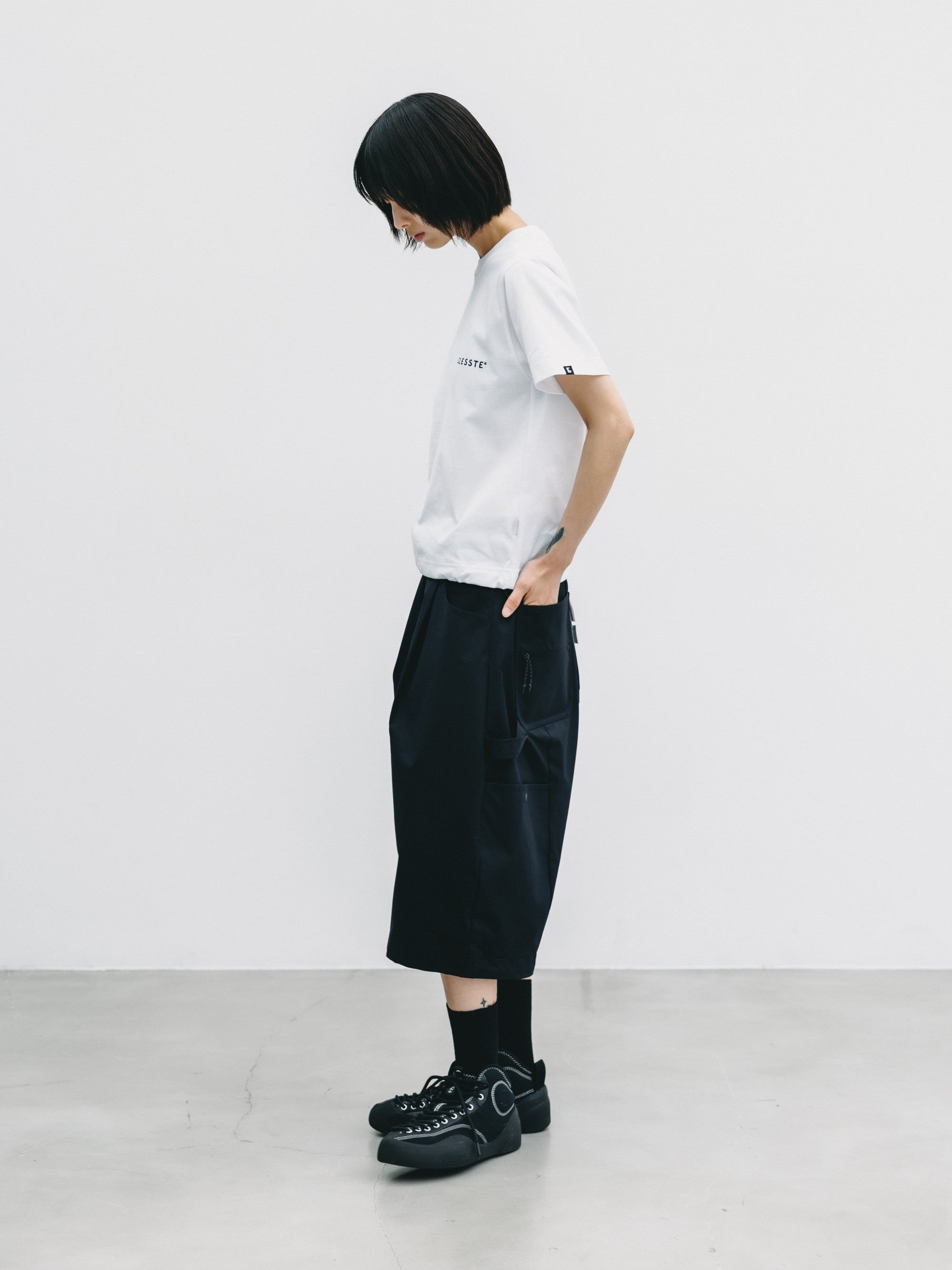 【7.8 WED 20:00- IN STOCK】+PHENIX WINDSTOPPER® BY GORE-TEX LABS TWILL CITY MASSIVE UTILITY HALF PANTS (BLACK)