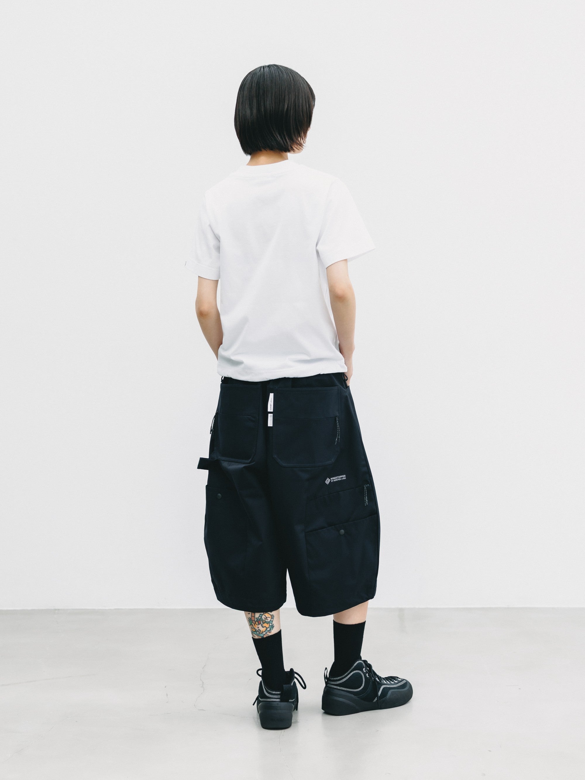 【7.8 WED 20:00- IN STOCK】+PHENIX WINDSTOPPER® BY GORE-TEX LABS TWILL CITY MASSIVE UTILITY HALF PANTS (BLACK)