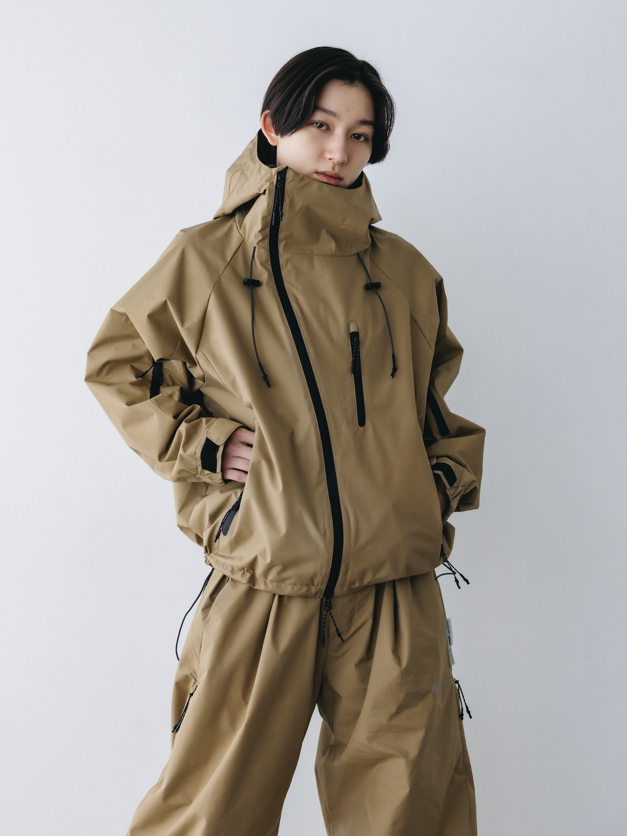 +phenix WINDSTOPPER® by GORE-TEX LABS CITY MOUNTAIN JACKET (CAMEL BEIGE)