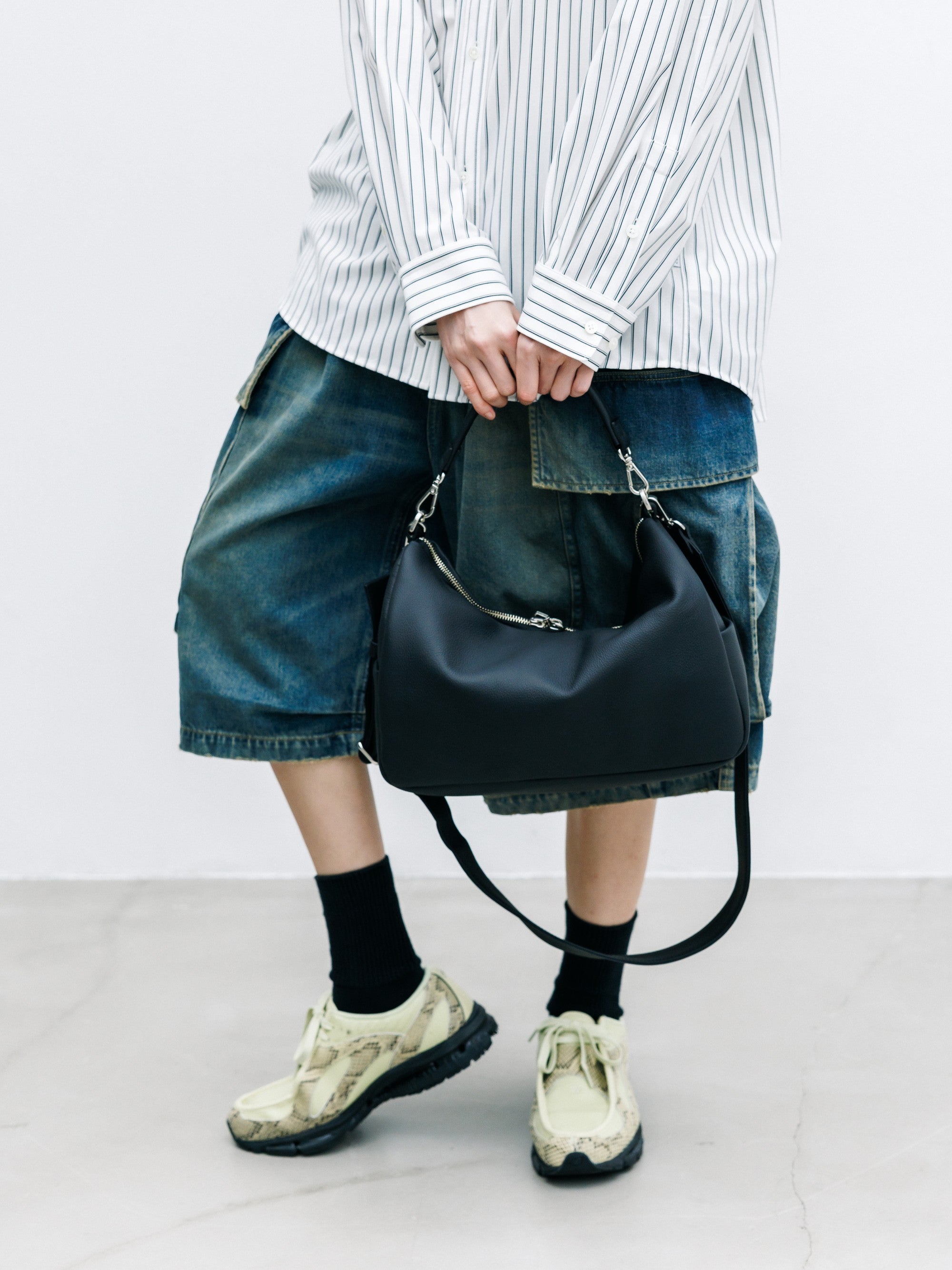 【8.15 SAT 20:00- IN STOCK】GRAIN LEATHER DAYOFF BAG (BLACK)