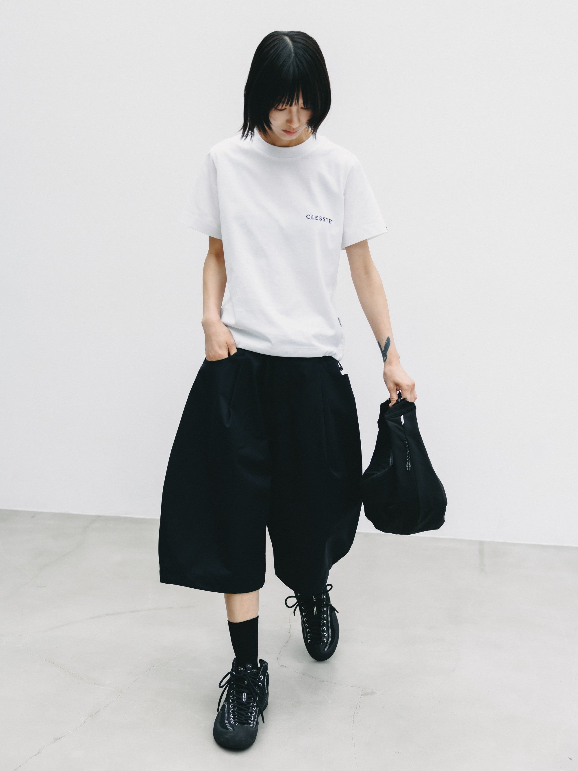 【7.8 WED 20:00- IN STOCK】+PHENIX WINDSTOPPER® BY GORE-TEX LABS TWILL CITY MASSIVE UTILITY HALF PANTS (BLACK)