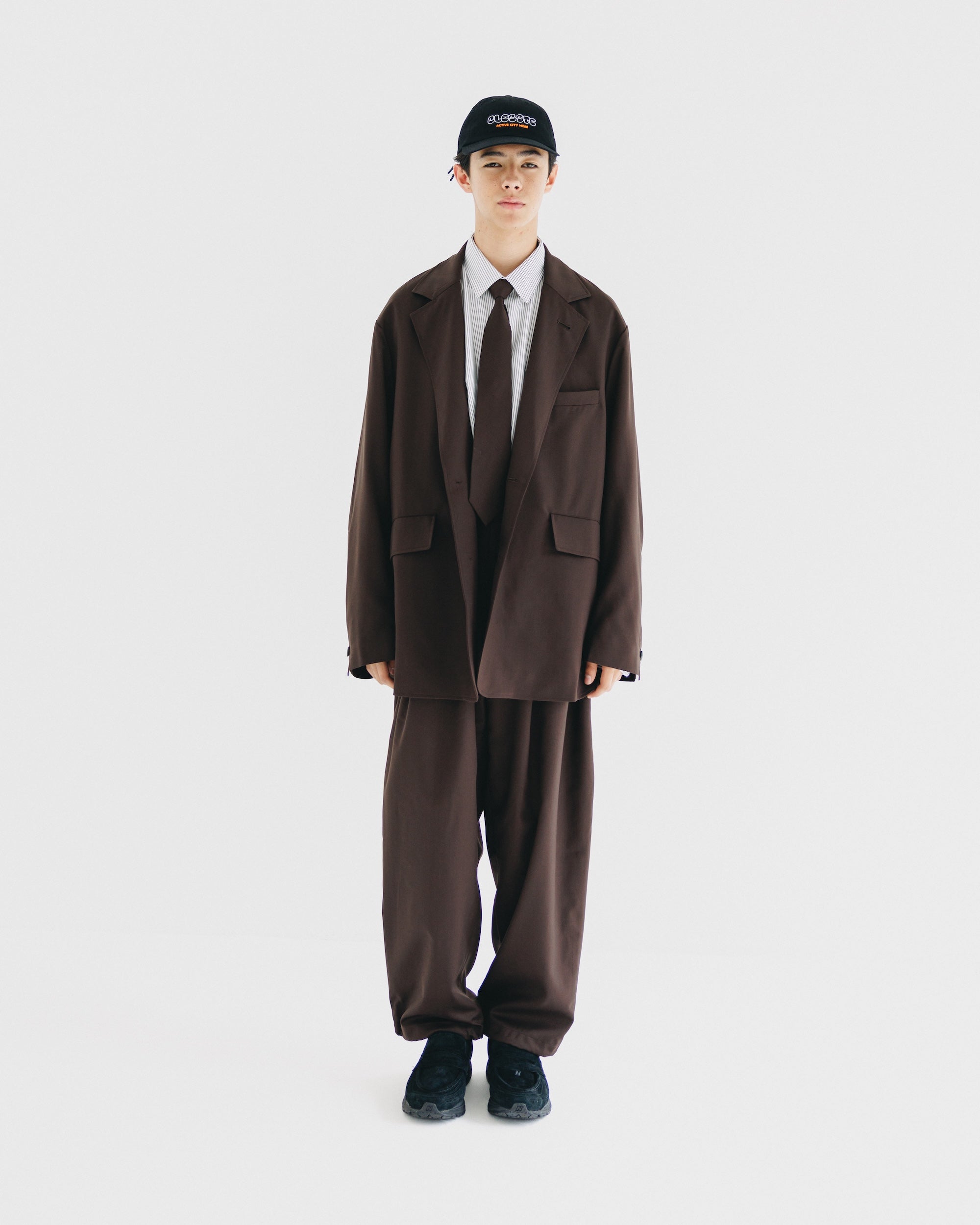 【9.6 SAT 20:00- IN STOCK】WOOL GABARDINE CITY UNIFORM TAILORED JACKET (BROWN)