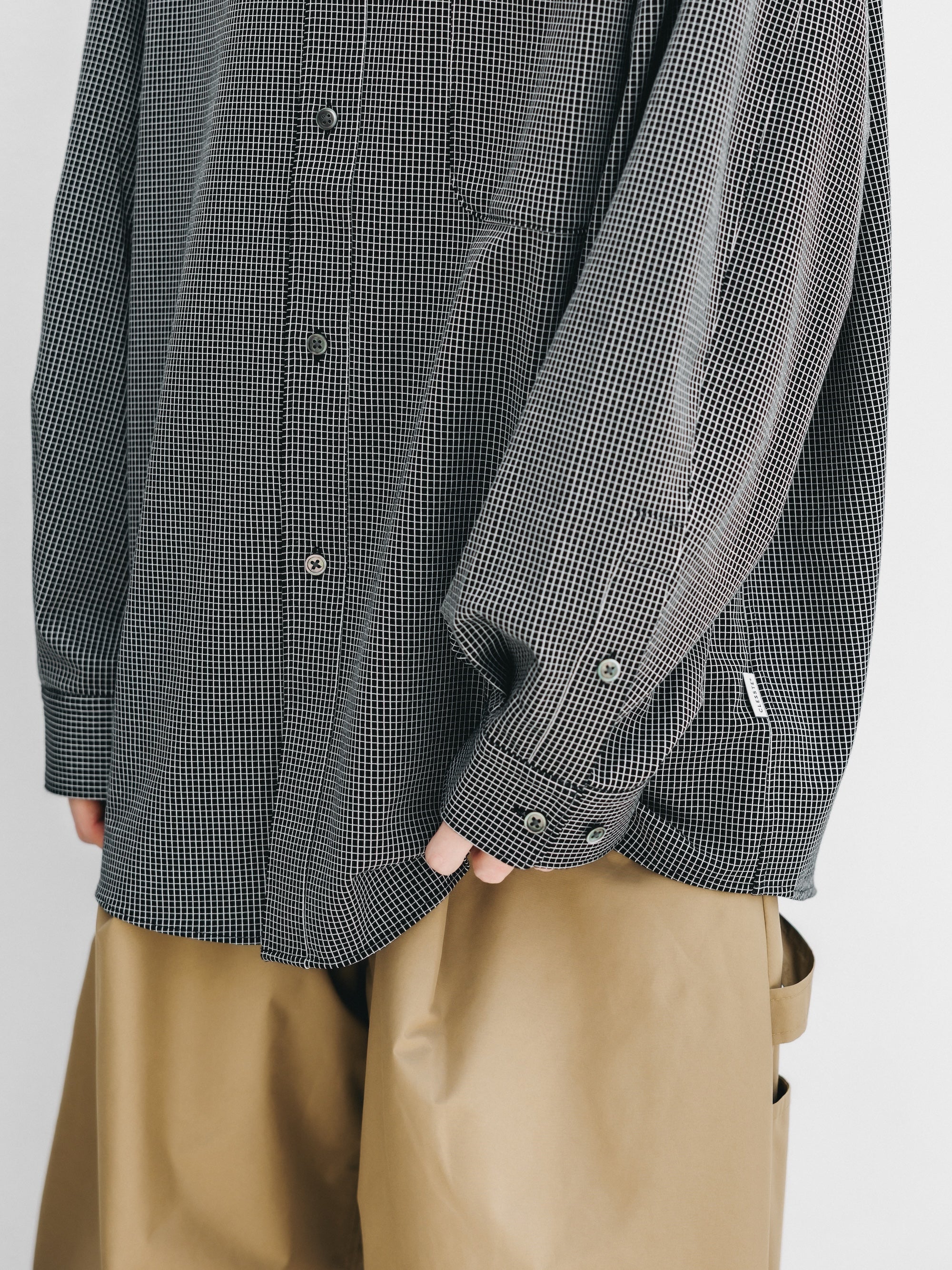 MINI GRID CHECK 36G KNIT EVERYDAY L/S SHIRT (BLACK×WHITE)