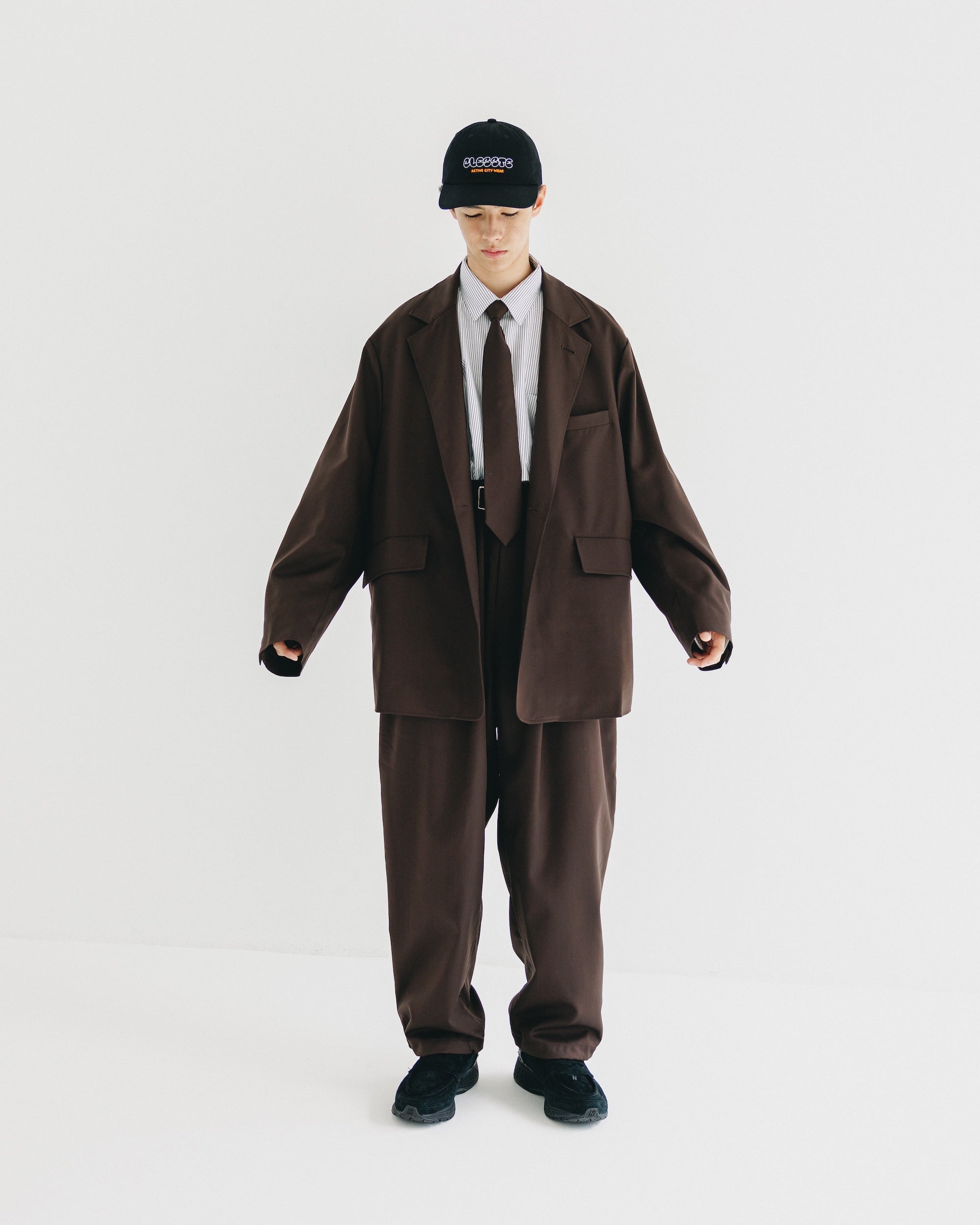【9.6 SAT 20:00- IN STOCK】WOOL GABARDINE CITY UNIFORM TAILORED JACKET (BROWN)