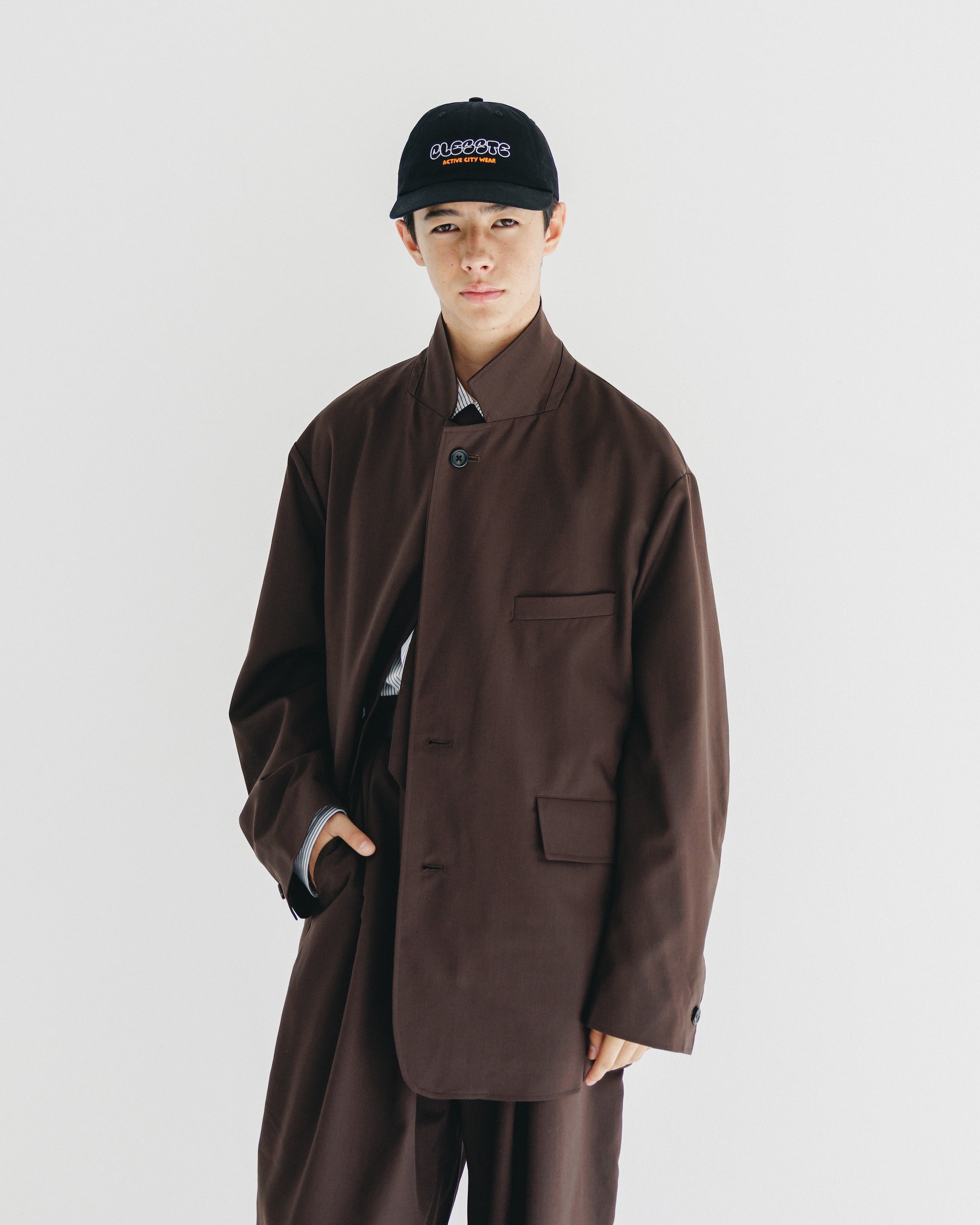 【9.6 SAT 20:00- IN STOCK】WOOL GABARDINE CITY UNIFORM TAILORED JACKET (BROWN)
