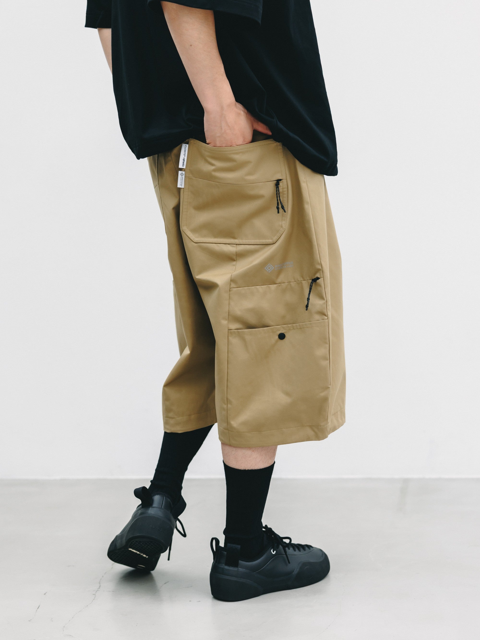 【7.8 WED 20:00- IN STOCK】+PHENIX WINDSTOPPER® BY GORE-TEX LABS TWILL CITY MASSIVE UTILITY HALF PANTS (CAMEL BEIGE)
