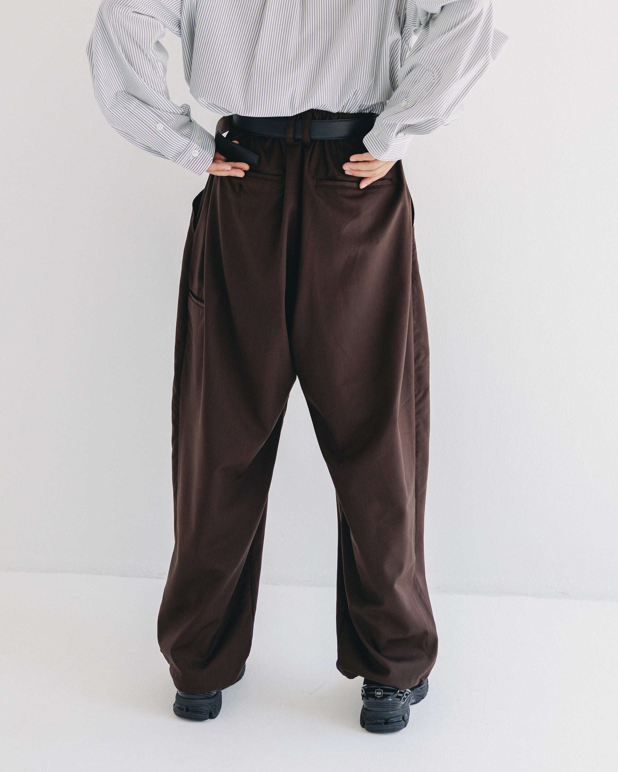 【9.6 SAT 20:00- IN STOCK】HOLELESS ESSENTIAL LEATHER BELT (BLACK)