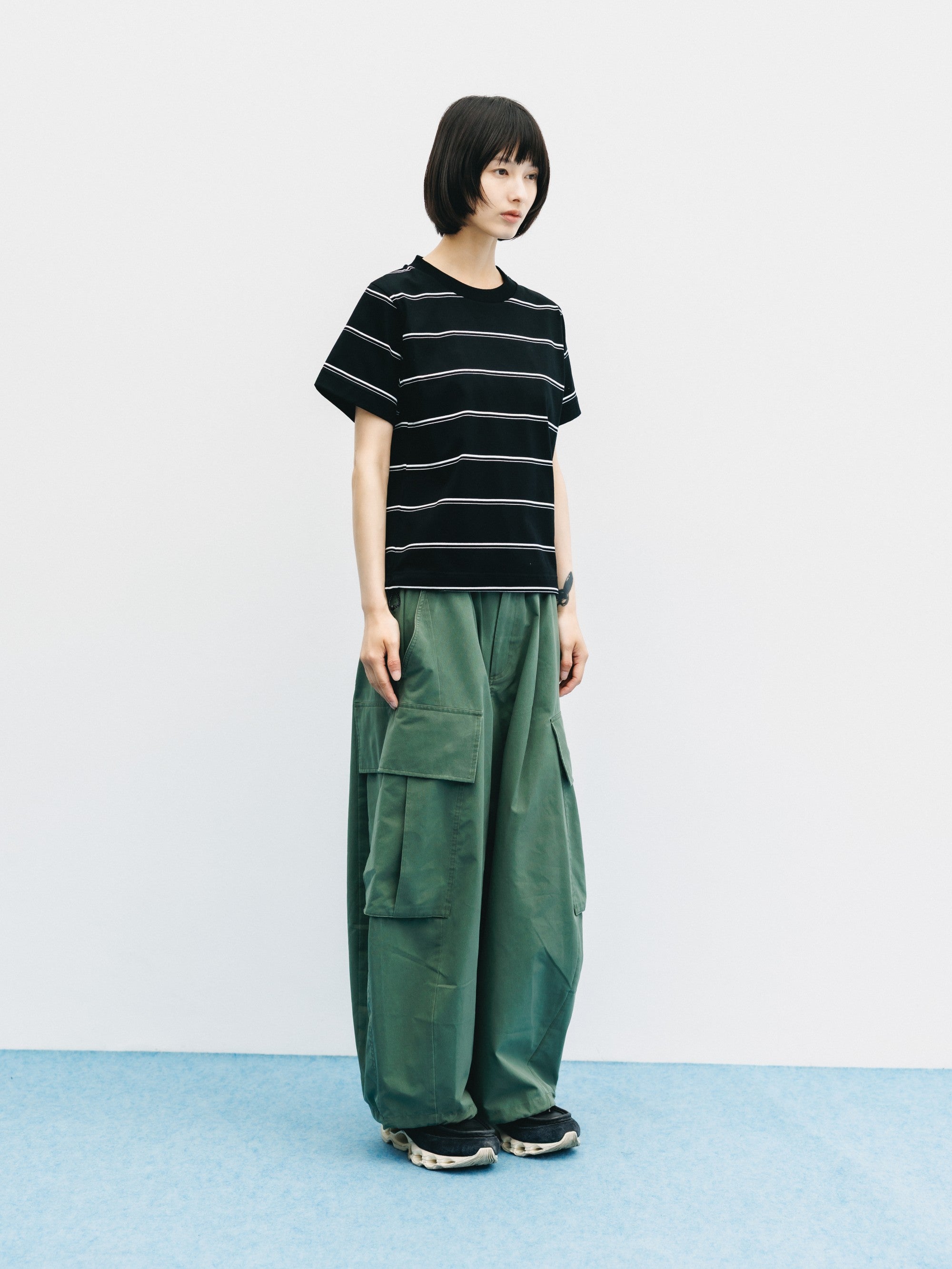 THICK THIN STRIPE S/S T-SHIRT WITH DRAWSTRINGS (BLACK)